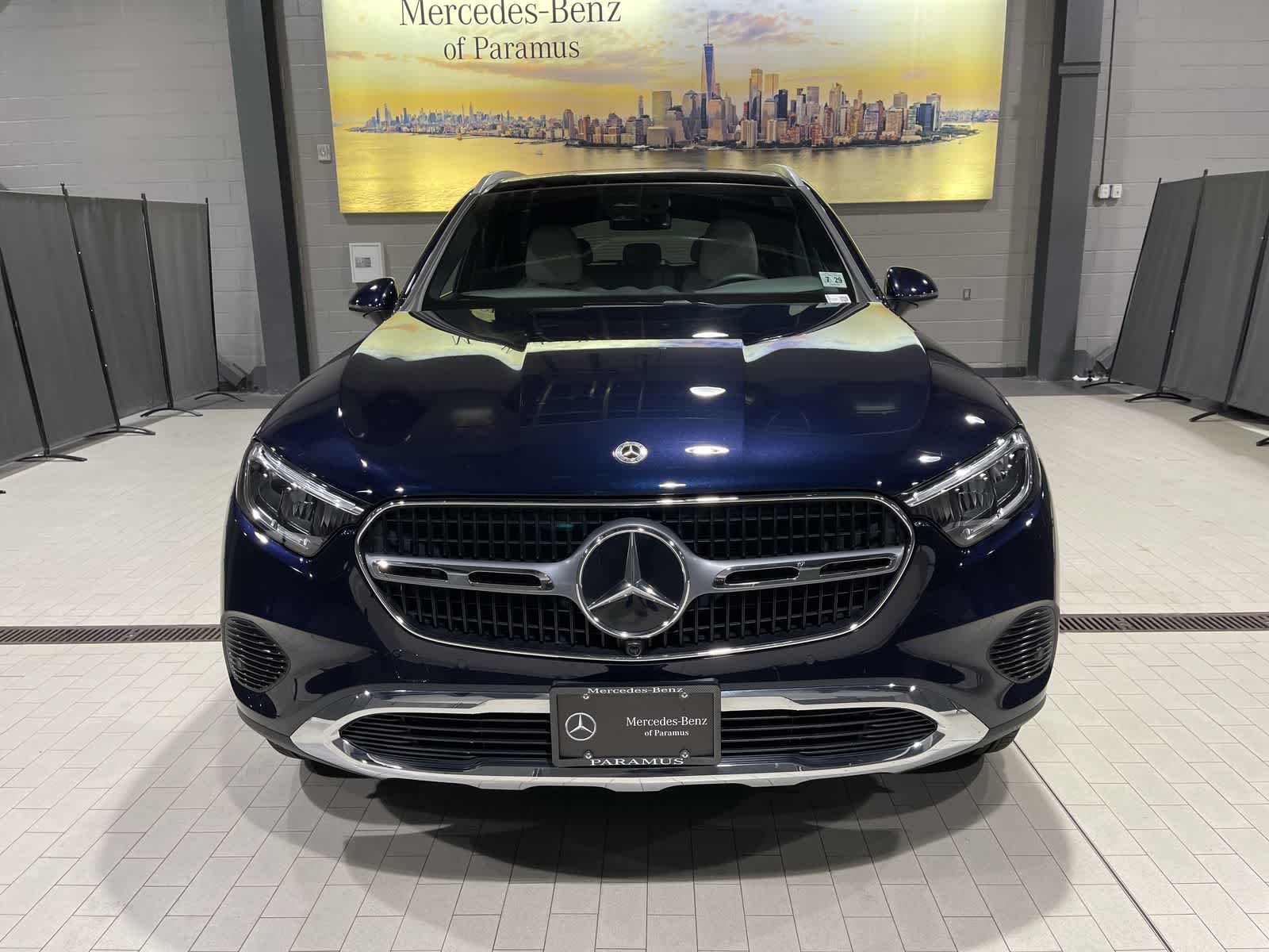 Thumbnail: 2024 Mercedes-Benz GLC - 18