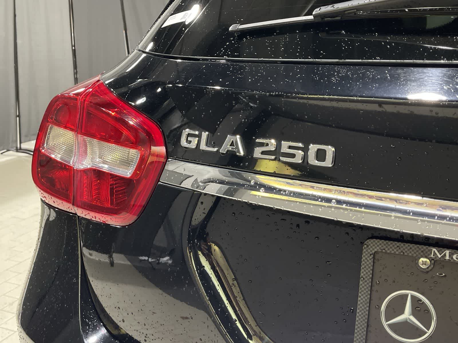 Thumbnail: 2017 Mercedes-Benz GLA - 19