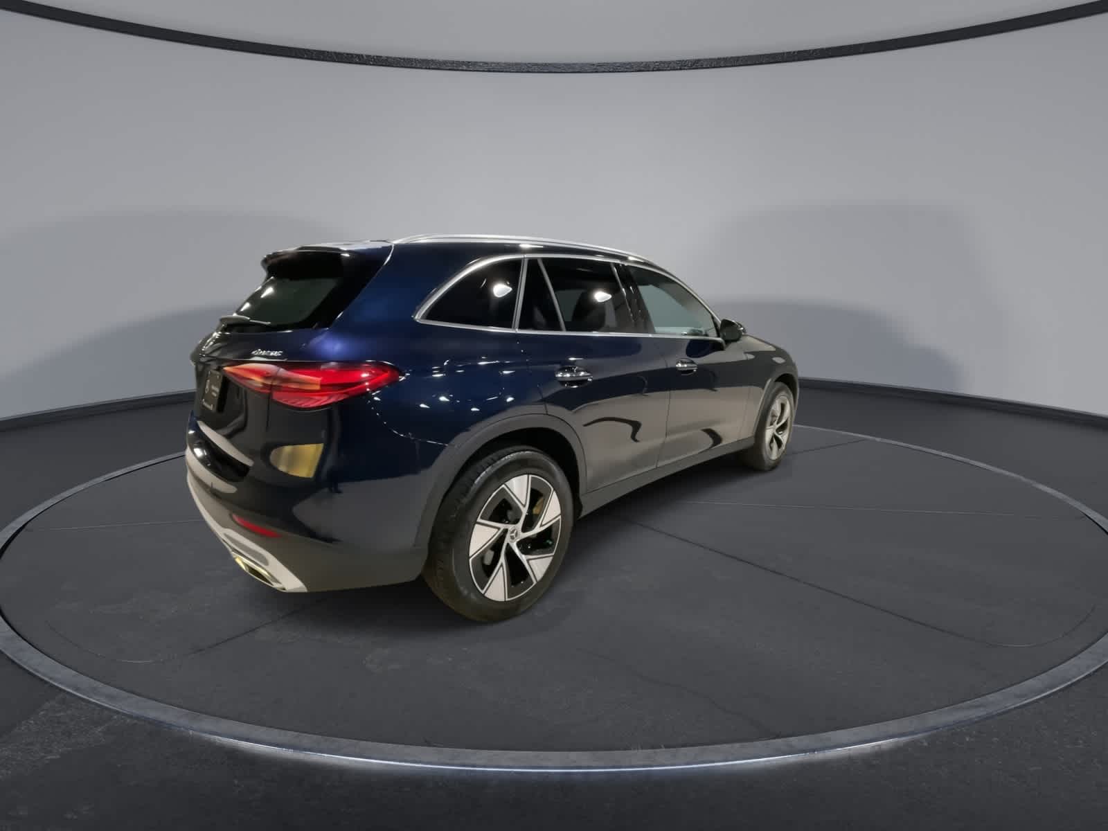 Thumbnail: 2024 Mercedes-Benz GLC - 11