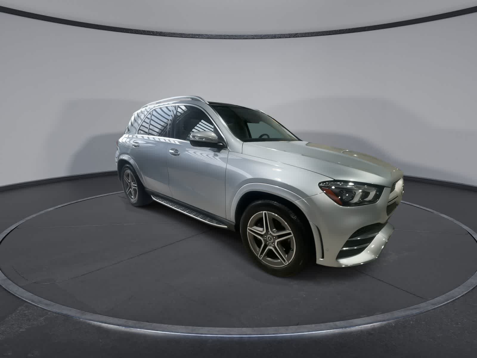 2022 Mercedes Benz GLE 350 4MATIC photo 3