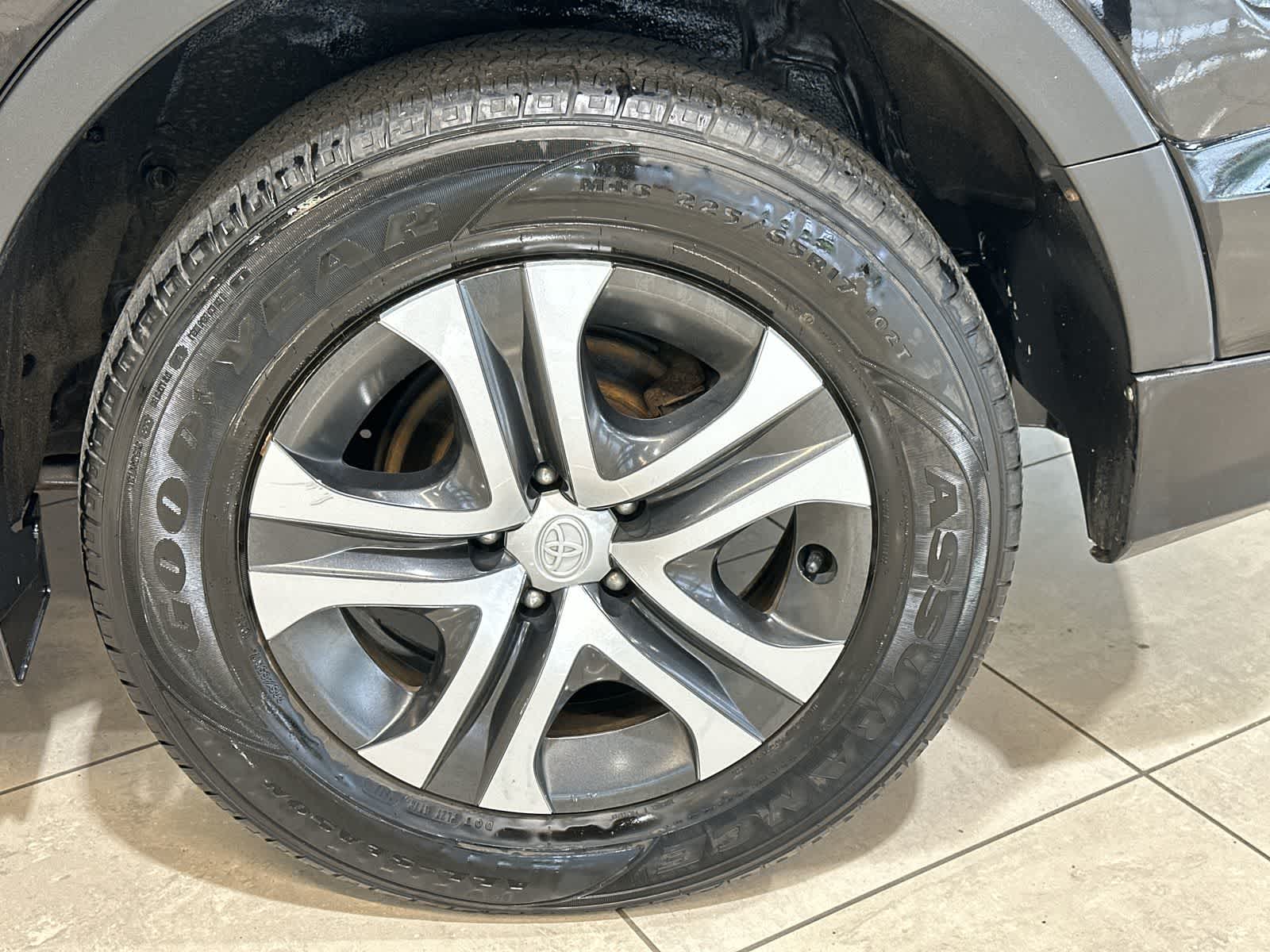 Thumbnail: 2016 Toyota RAV4 - 20