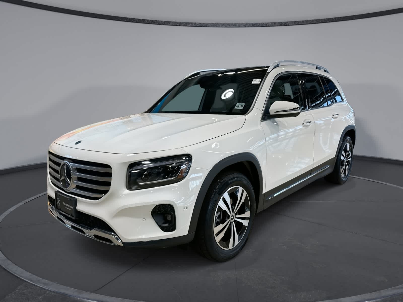 2026 Mercedes-Benz GLB GLB 250 4MATIC's photo