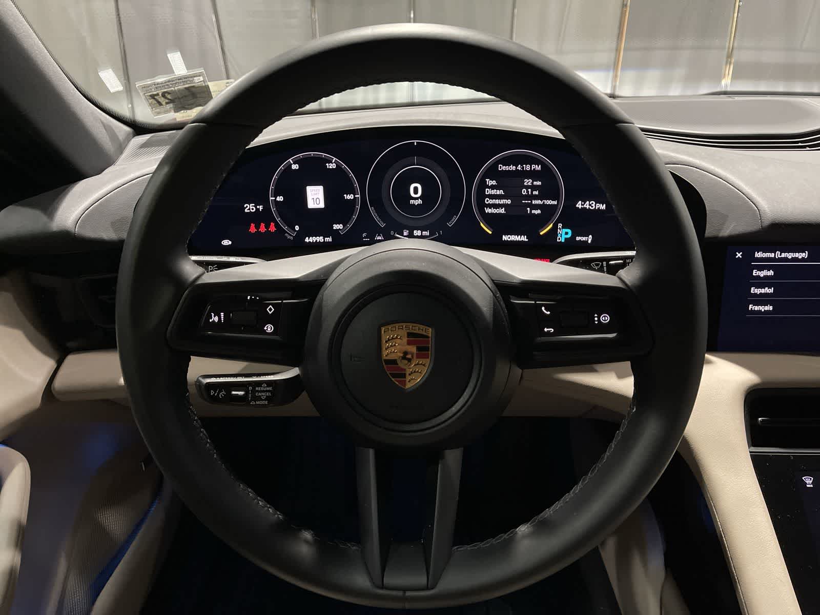 Thumbnail: 2022 Porsche Taycan - 27