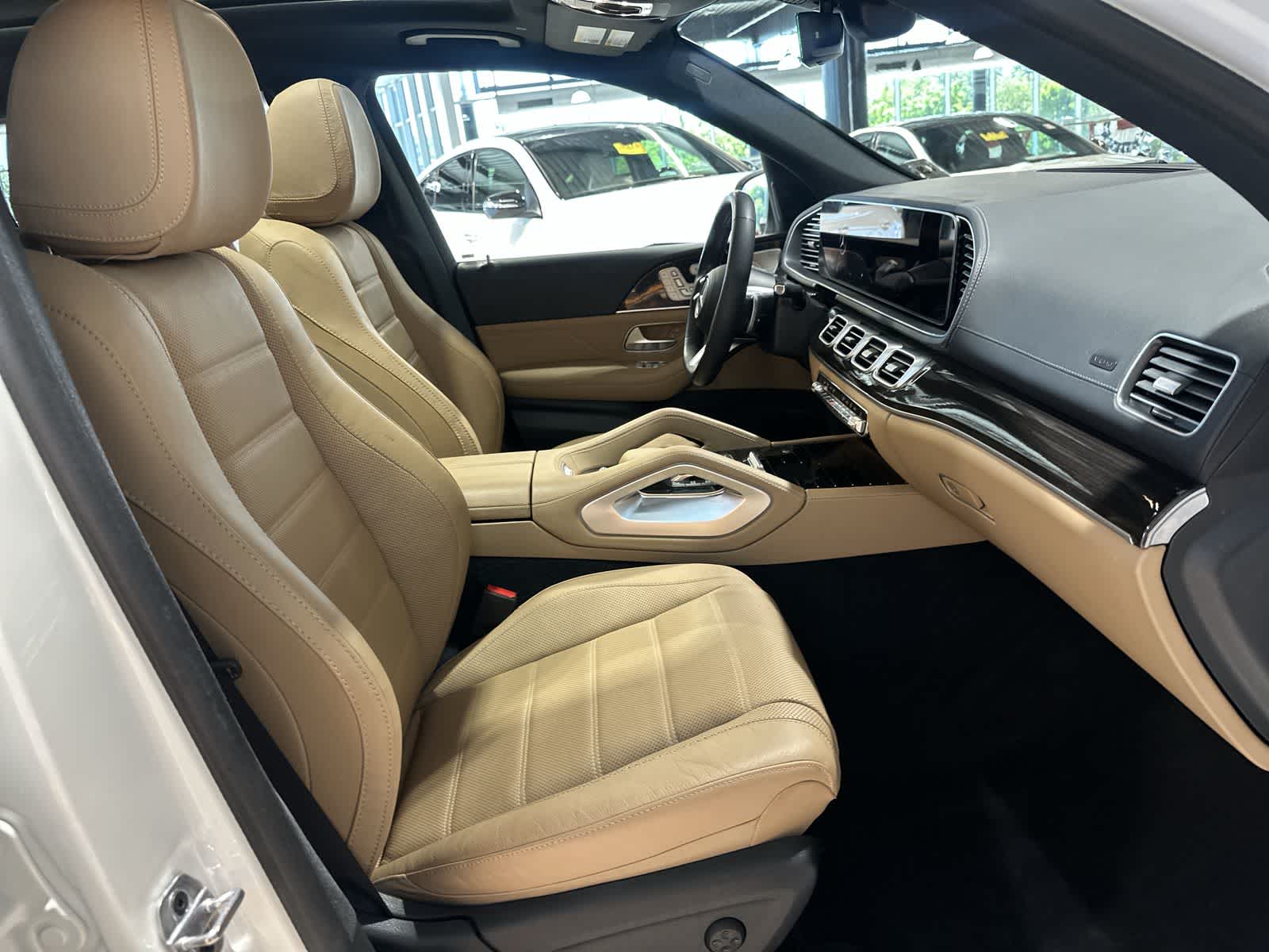 Thumbnail: 2024 Mercedes-Benz GLS - 25