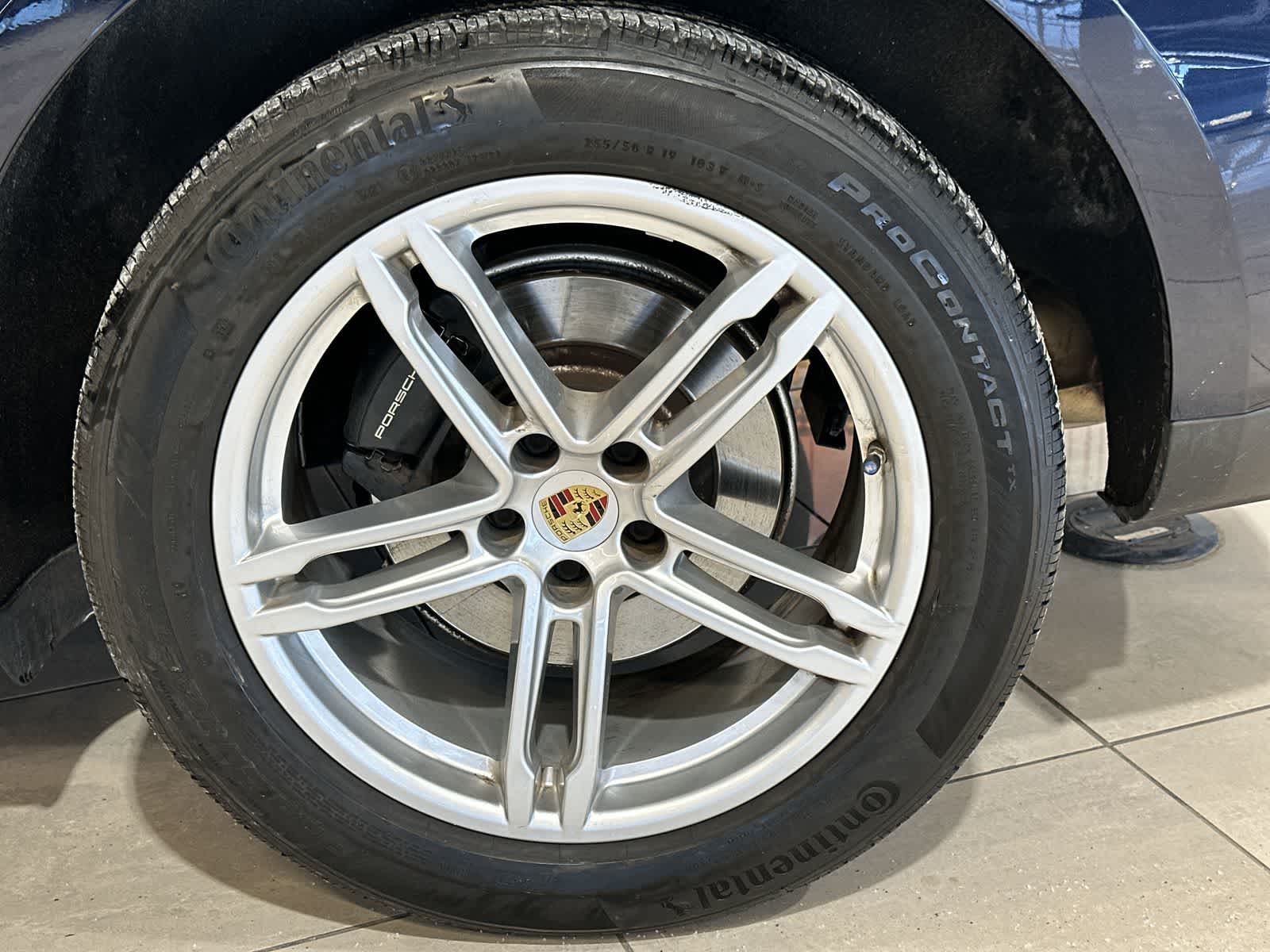 Thumbnail: 2022 Porsche Macan - 20