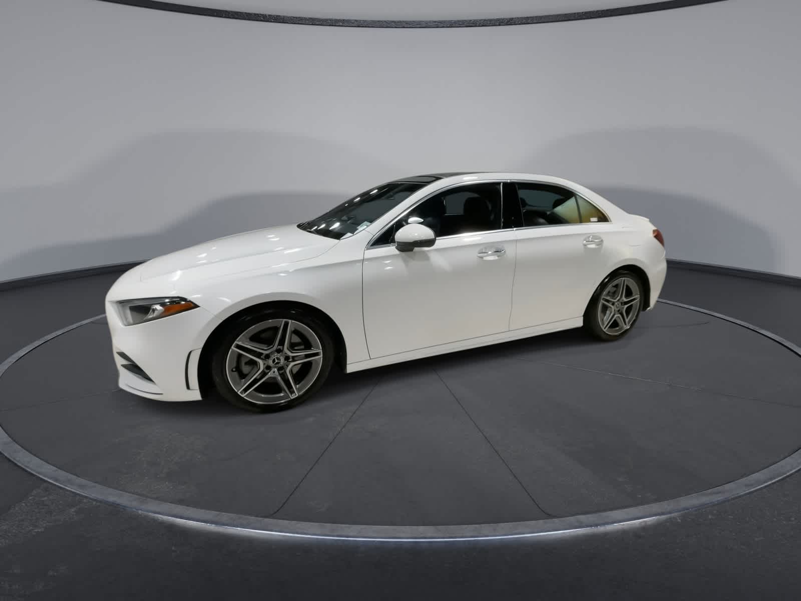 Thumbnail: 2022 Mercedes-Benz A-Class - 6