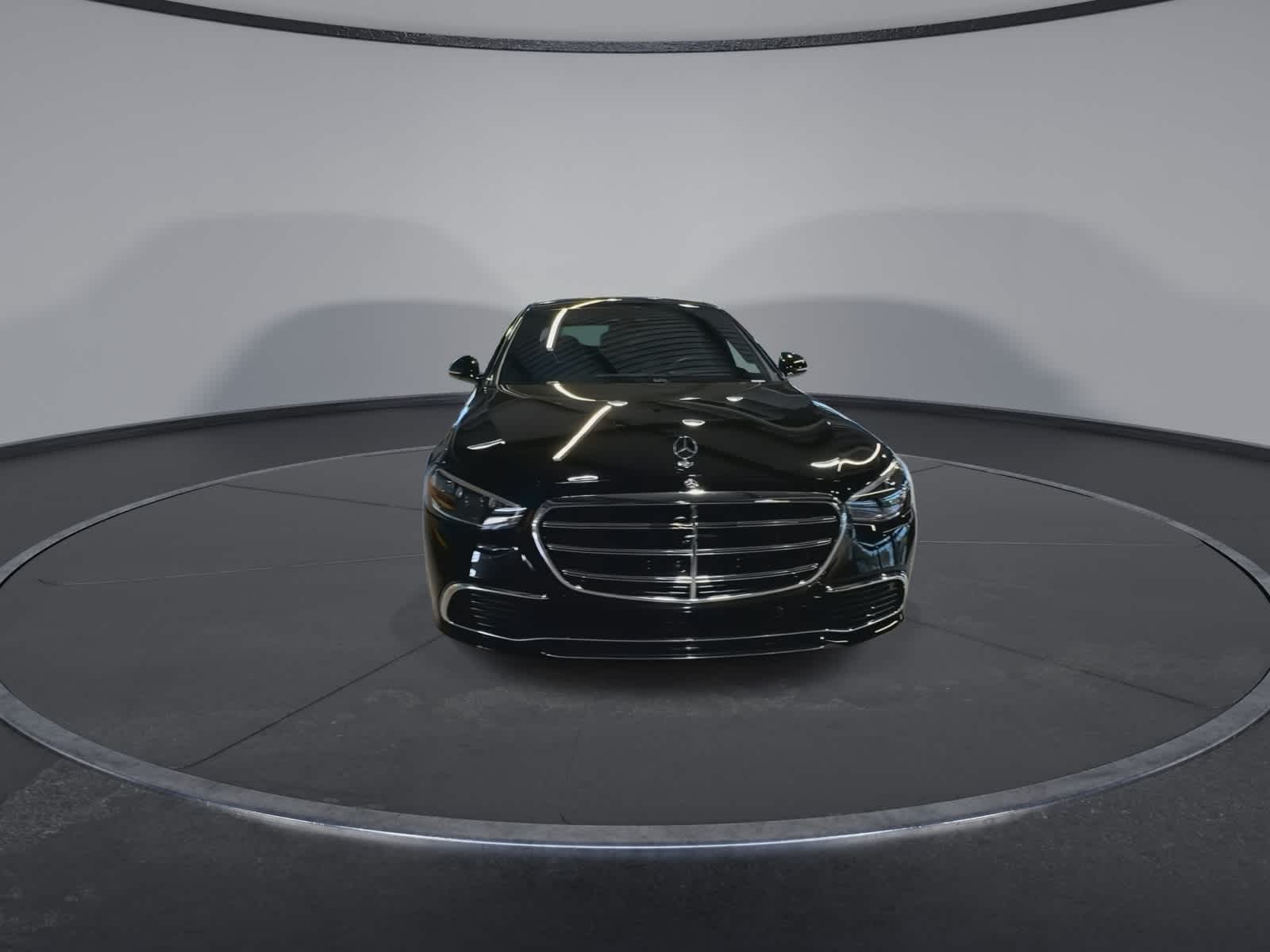 Thumbnail: 2023 Mercedes-Benz S-Class - 3
