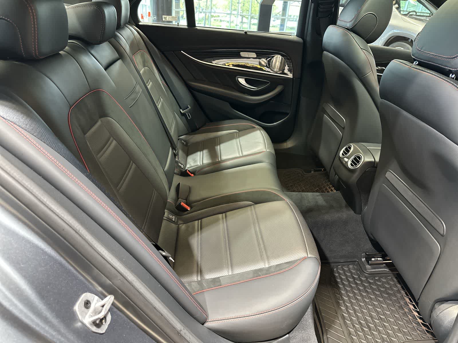 Thumbnail: 2022 Mercedes-Benz E-Class - 25