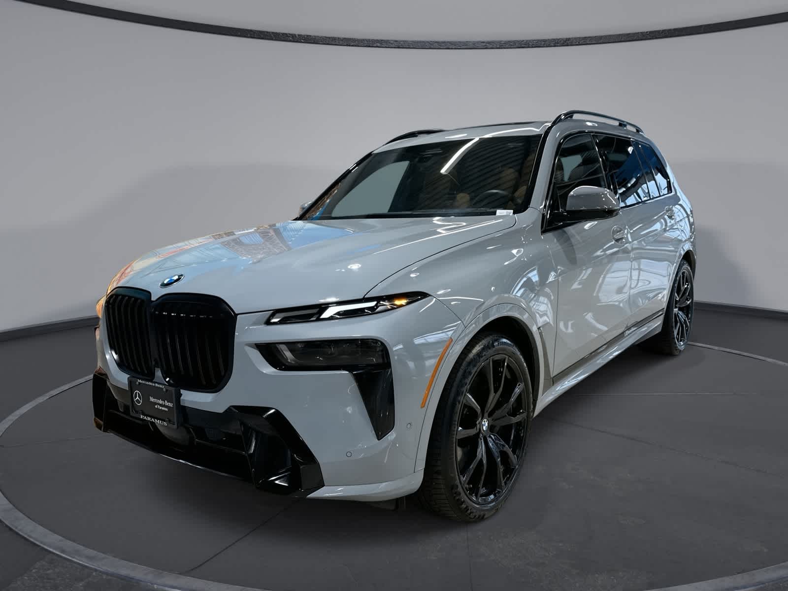 Thumbnail: 2025 BMW X7 - 1