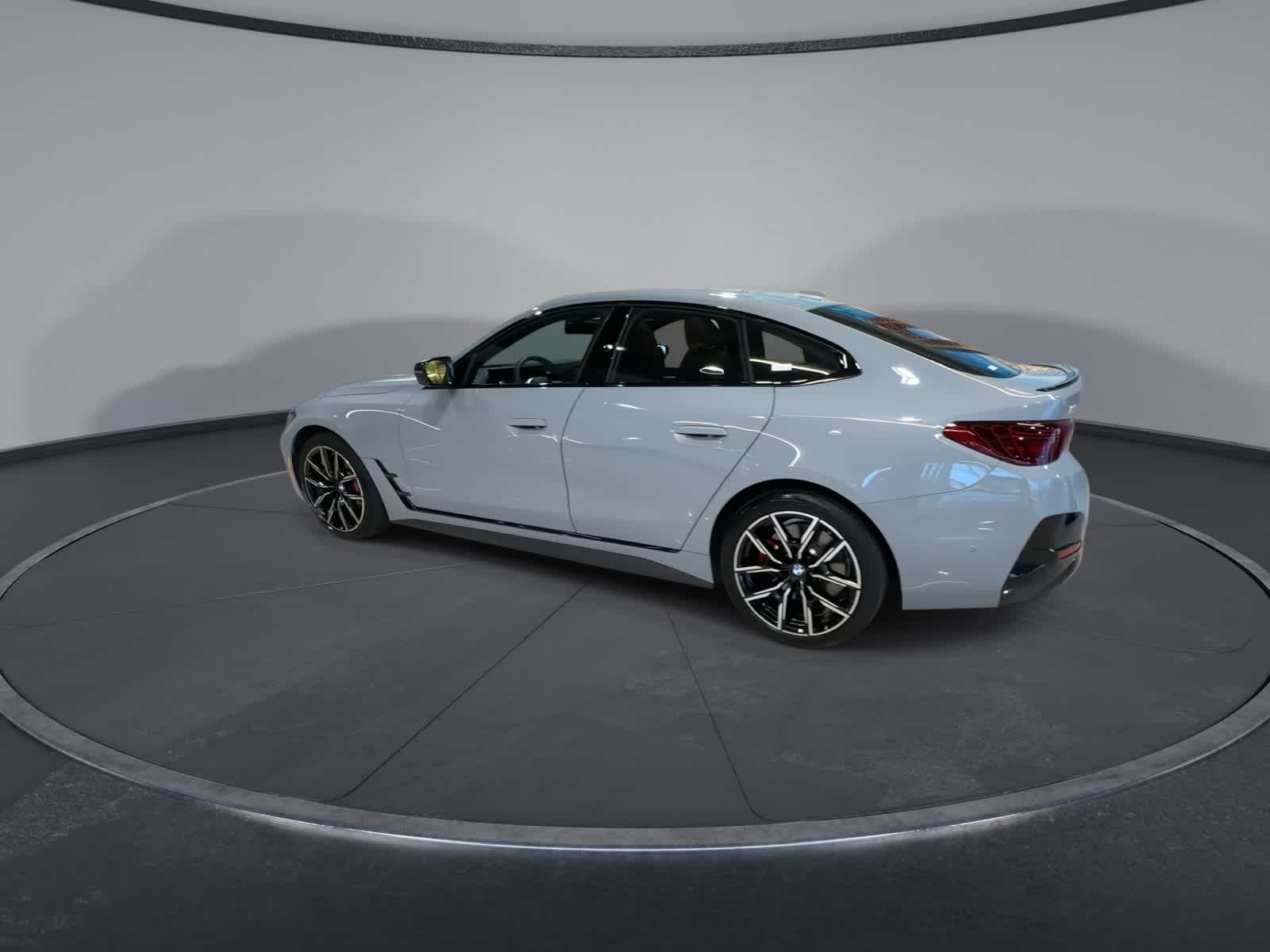Thumbnail: 2025 BMW i4 - 8