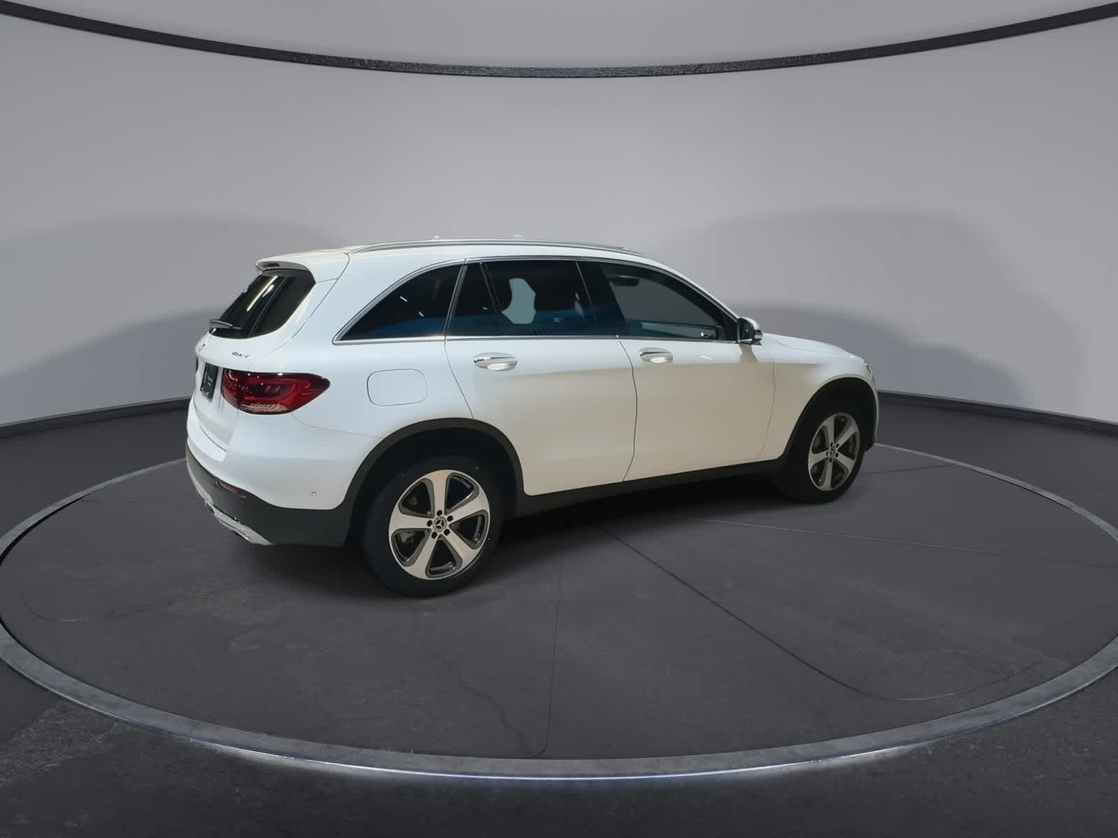 Thumbnail: 2022 Mercedes-Benz GLC - 11