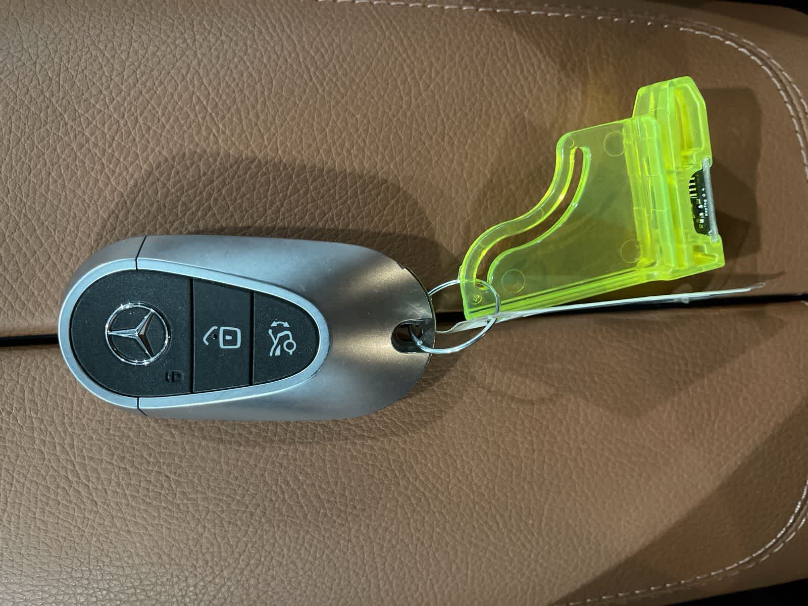 Thumbnail: 2023 Mercedes-Benz C-Class - 32