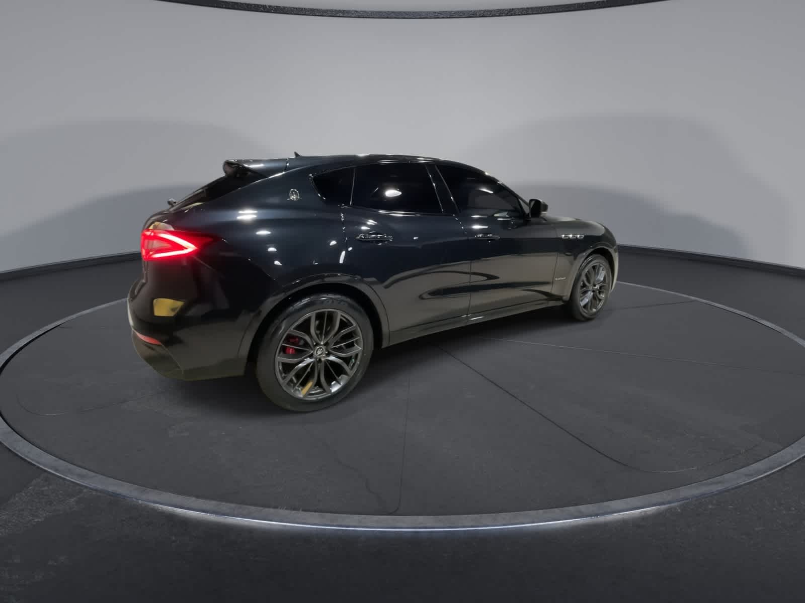 Thumbnail: 2020 Maserati Levante - 13