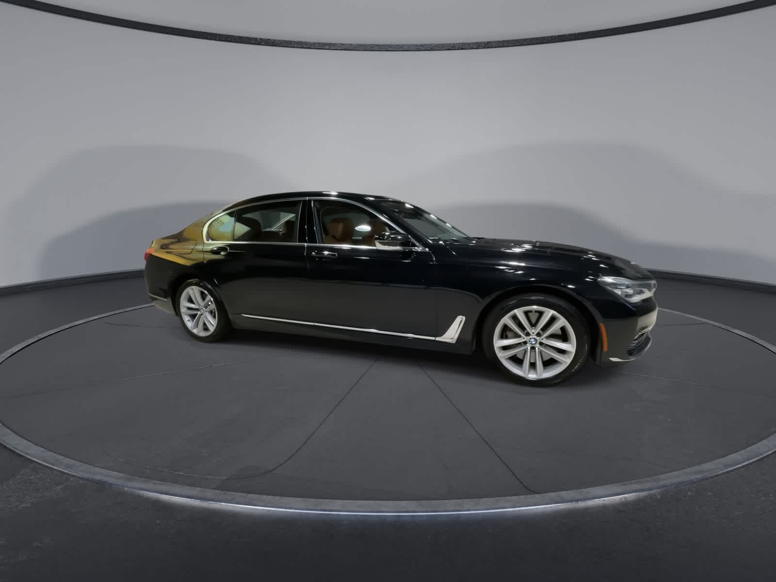 Thumbnail: 2016 BMW 7 Series - 2
