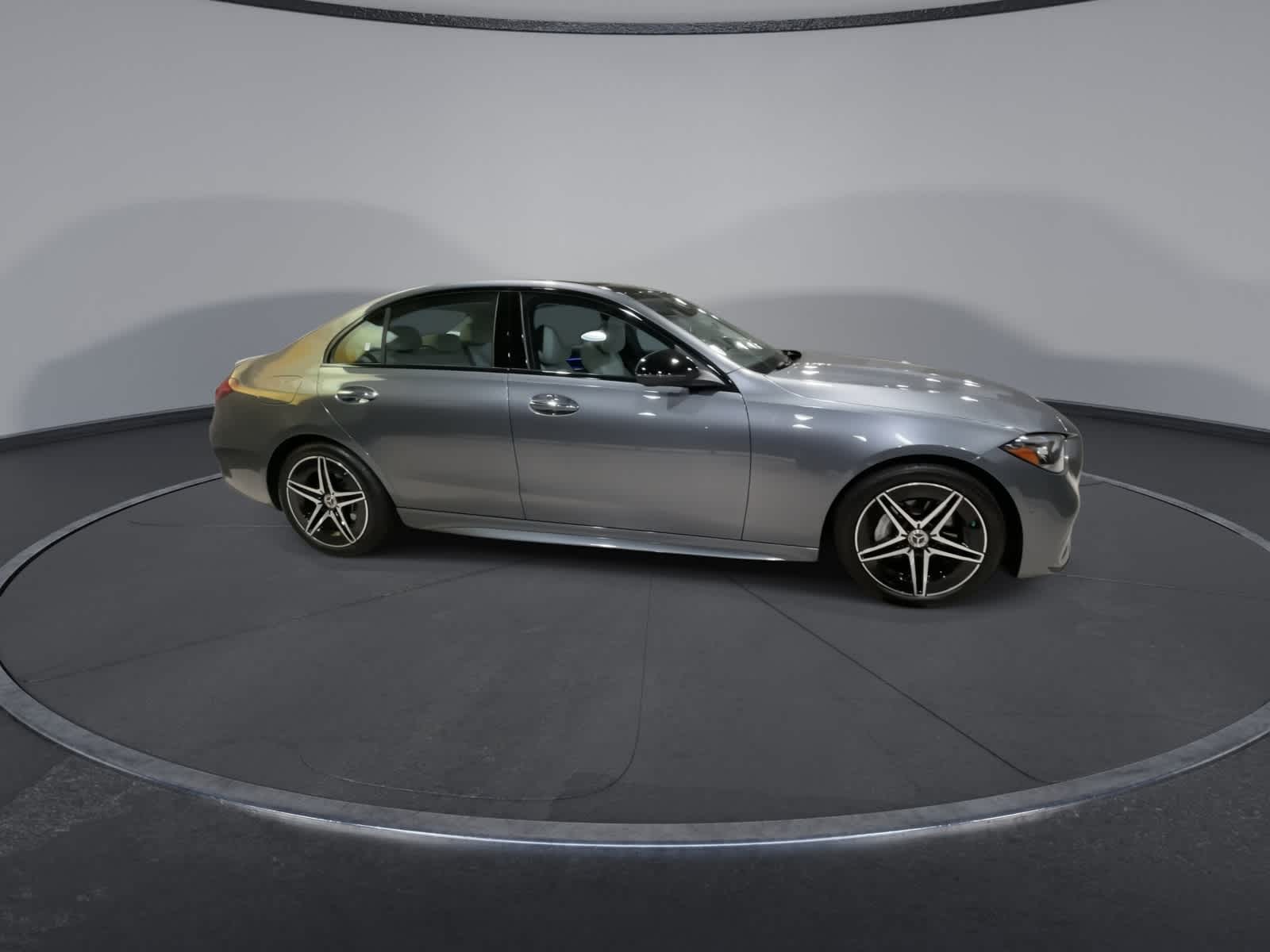 Thumbnail: 2025 Mercedes-Benz C-Class - 13