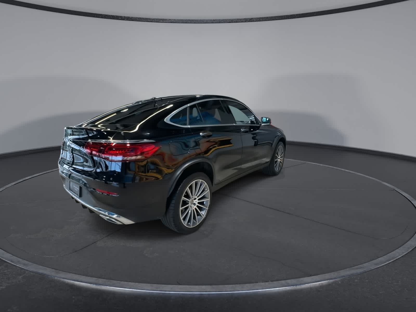 Thumbnail: 2023 Mercedes-Benz GLC - 11