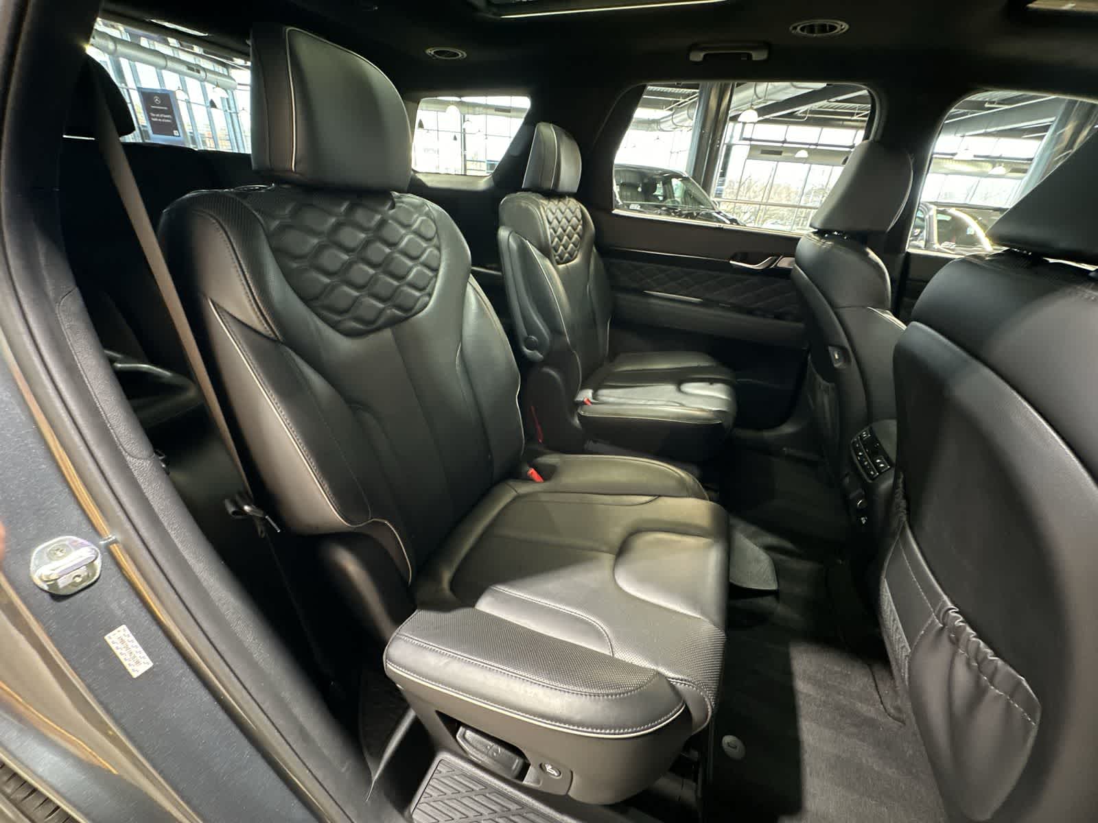 Thumbnail: 2022 Hyundai Palisade - 25