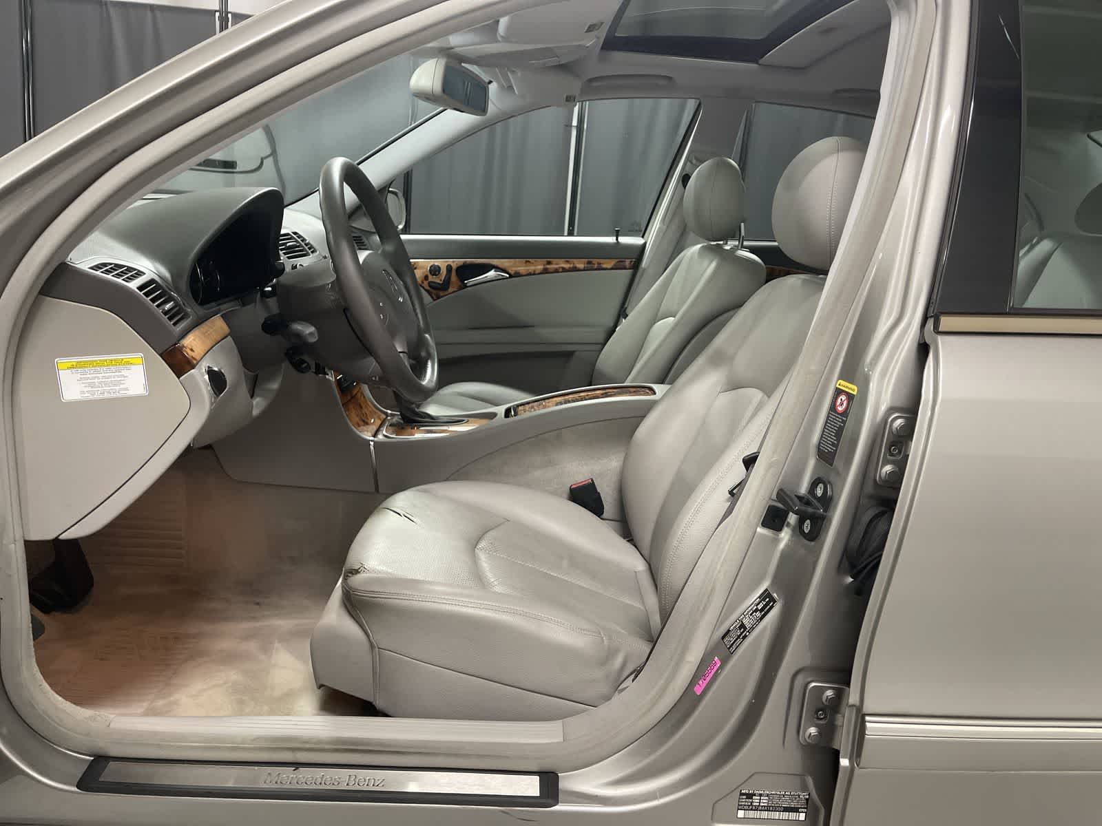 Thumbnail: 2006 Mercedes-Benz E-Class - 14