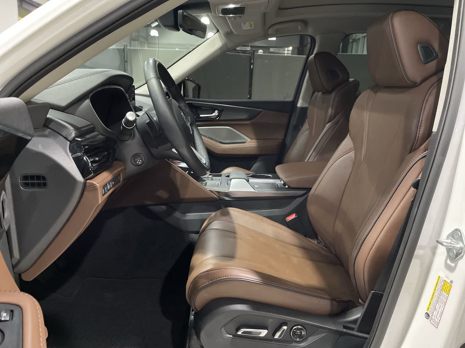 Thumbnail: 2023 Acura MDX - 23