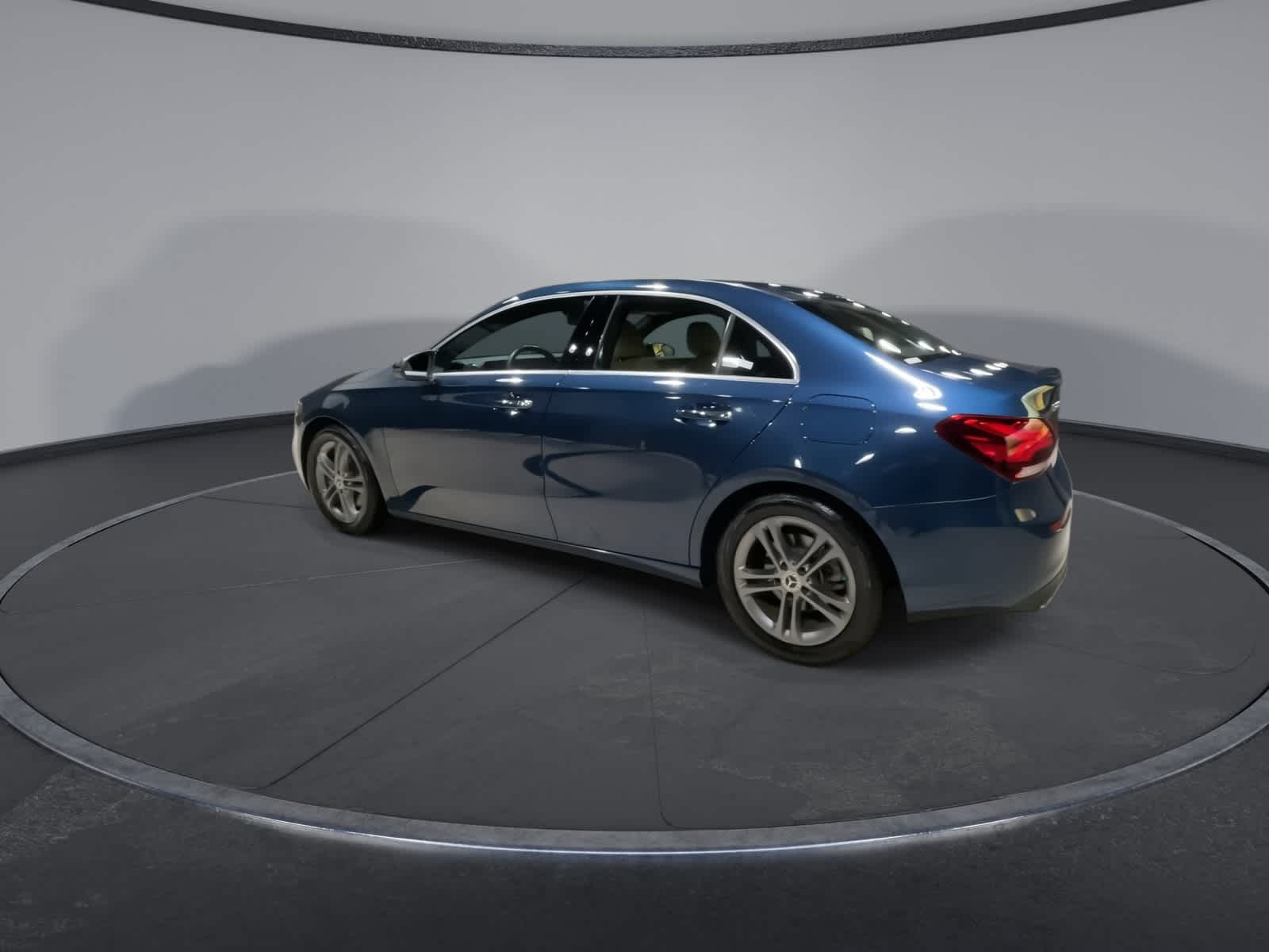 Thumbnail: 2020 Mercedes-Benz A-Class - 8