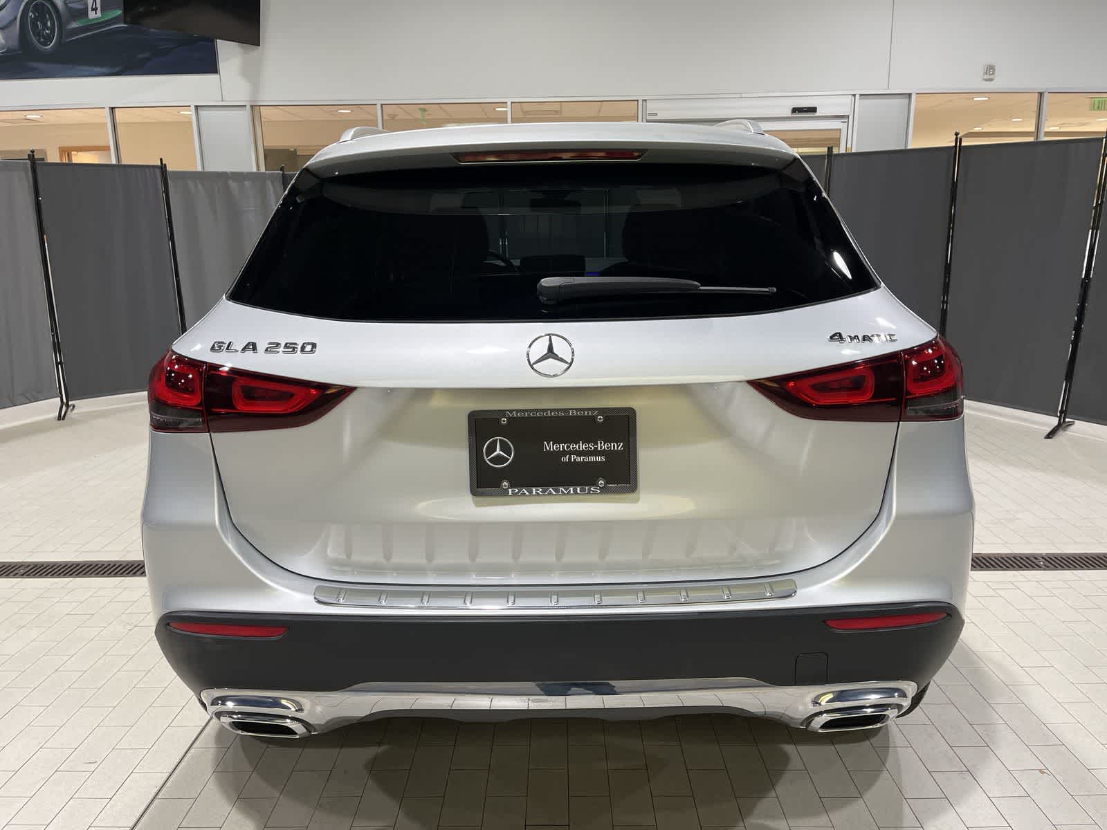 Thumbnail: 2023 Mercedes-Benz GLA - 17