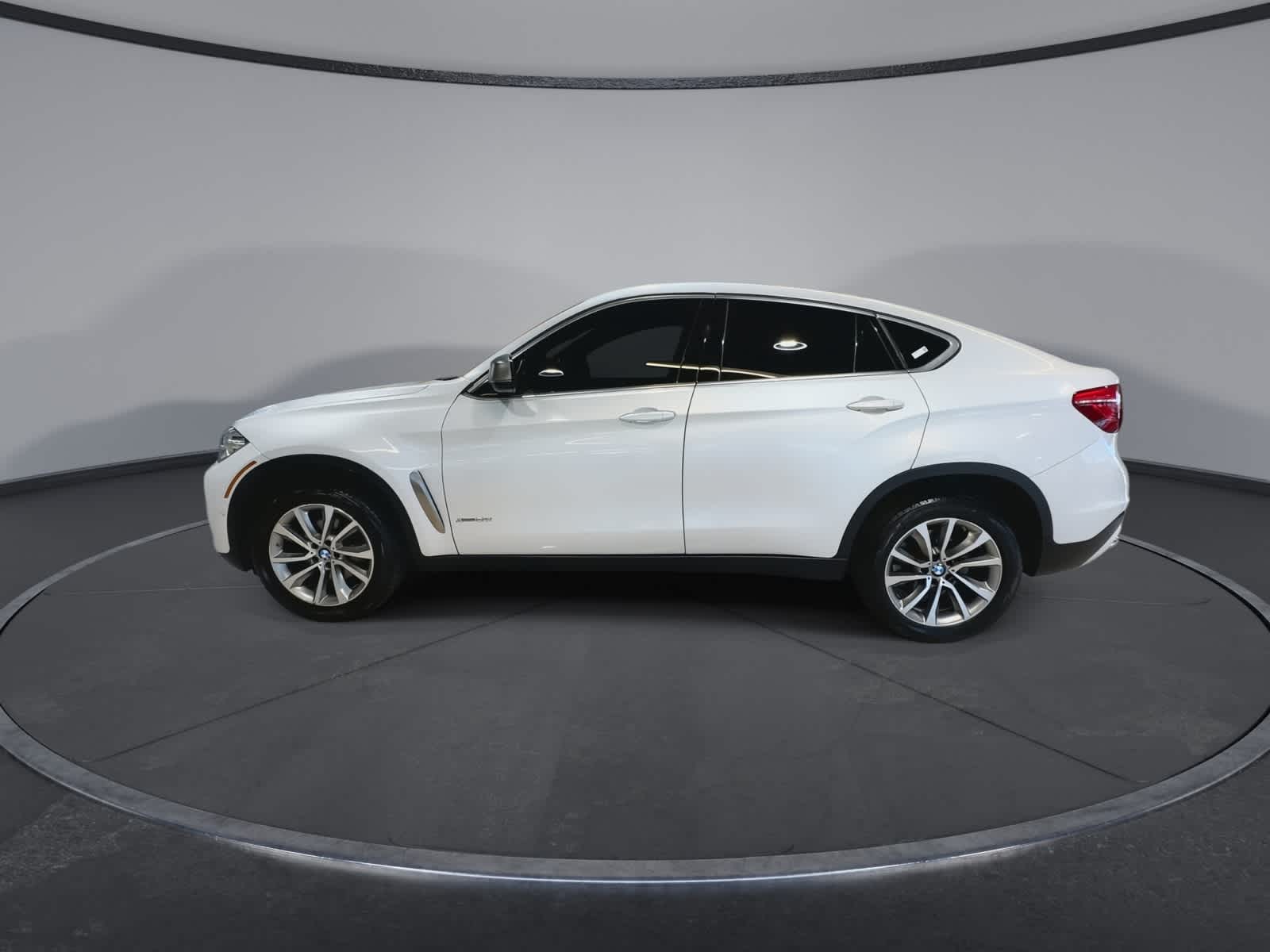 Thumbnail: 2019 BMW X6 - 7