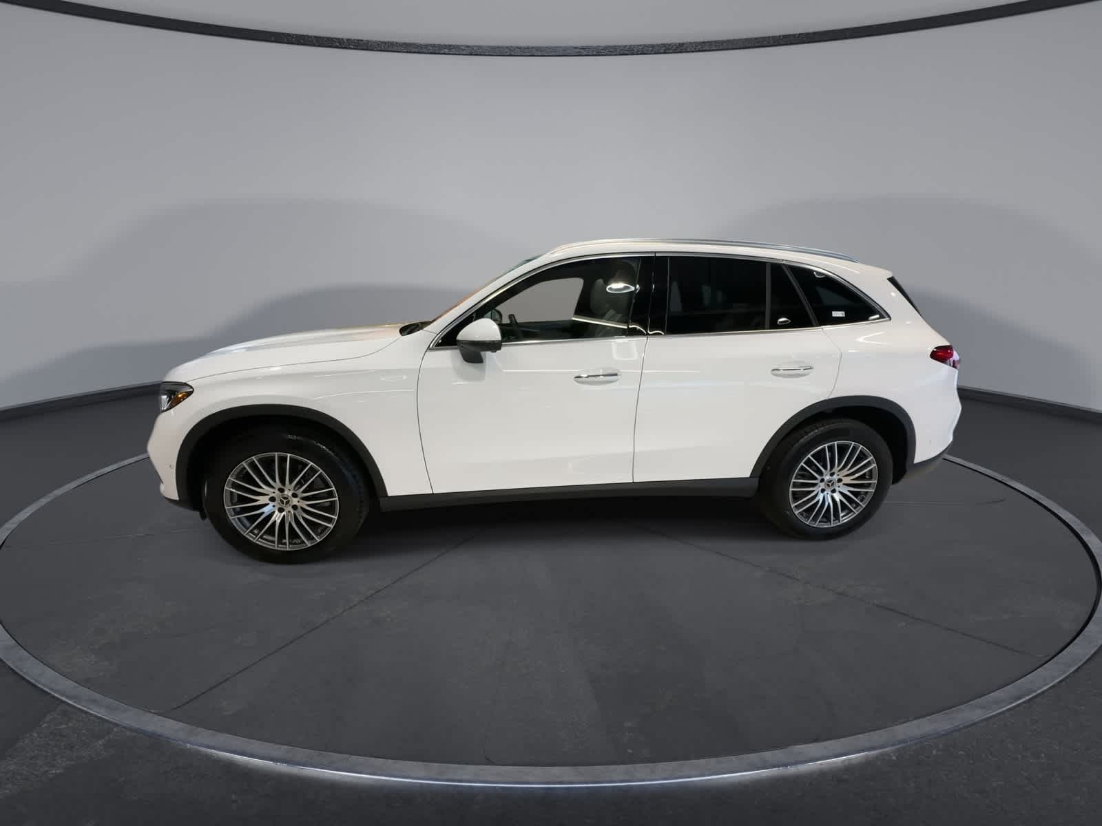 Thumbnail: 2026 Mercedes-Benz GLC - 6