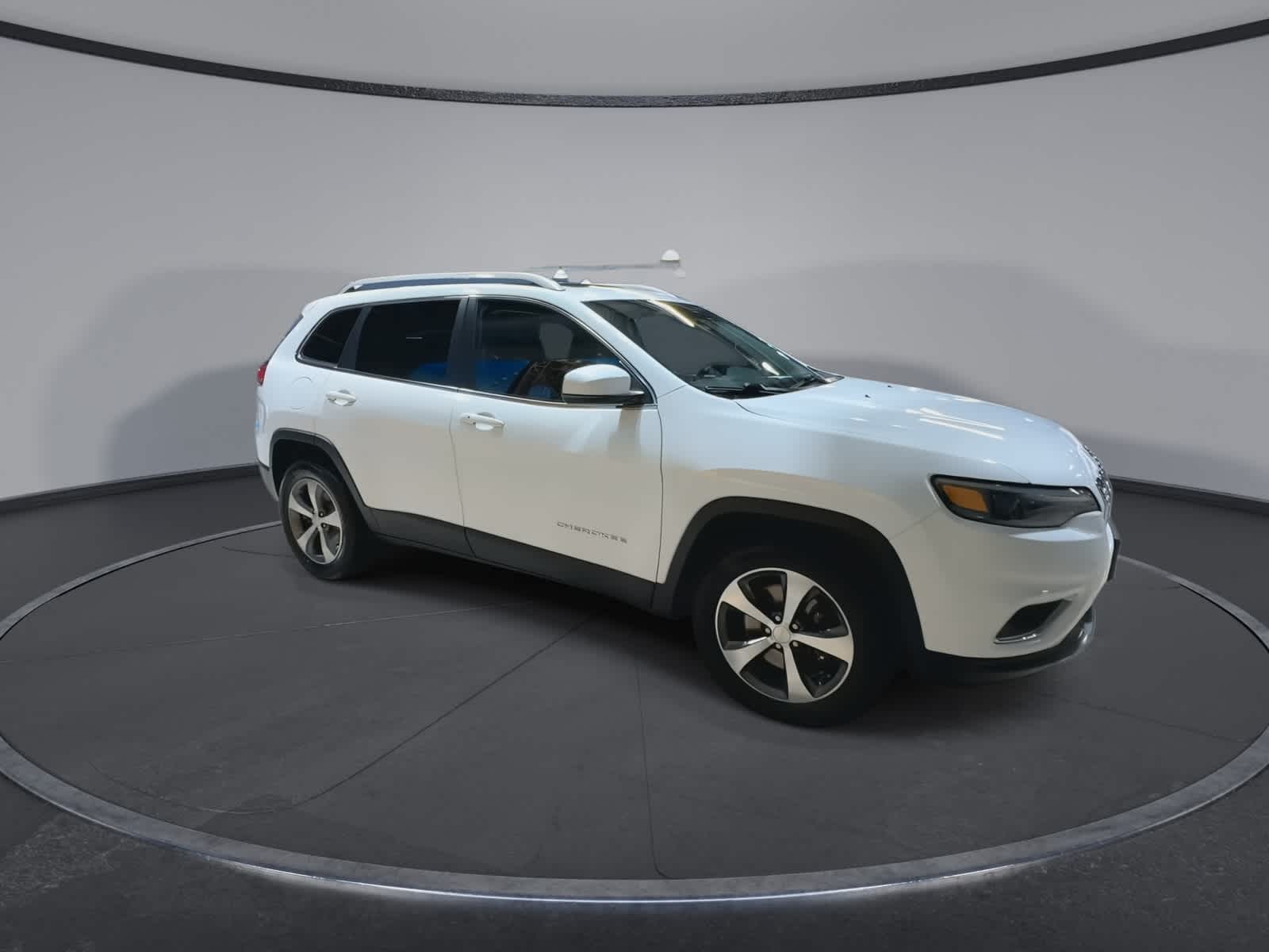 Thumbnail: 2019 Jeep Cherokee - 2