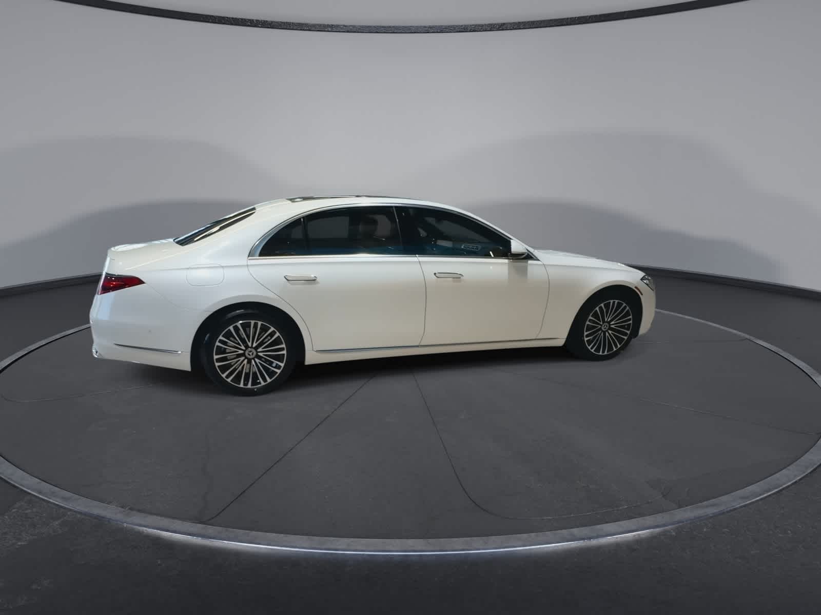 Thumbnail: 2021 Mercedes-Benz S-Class - 12