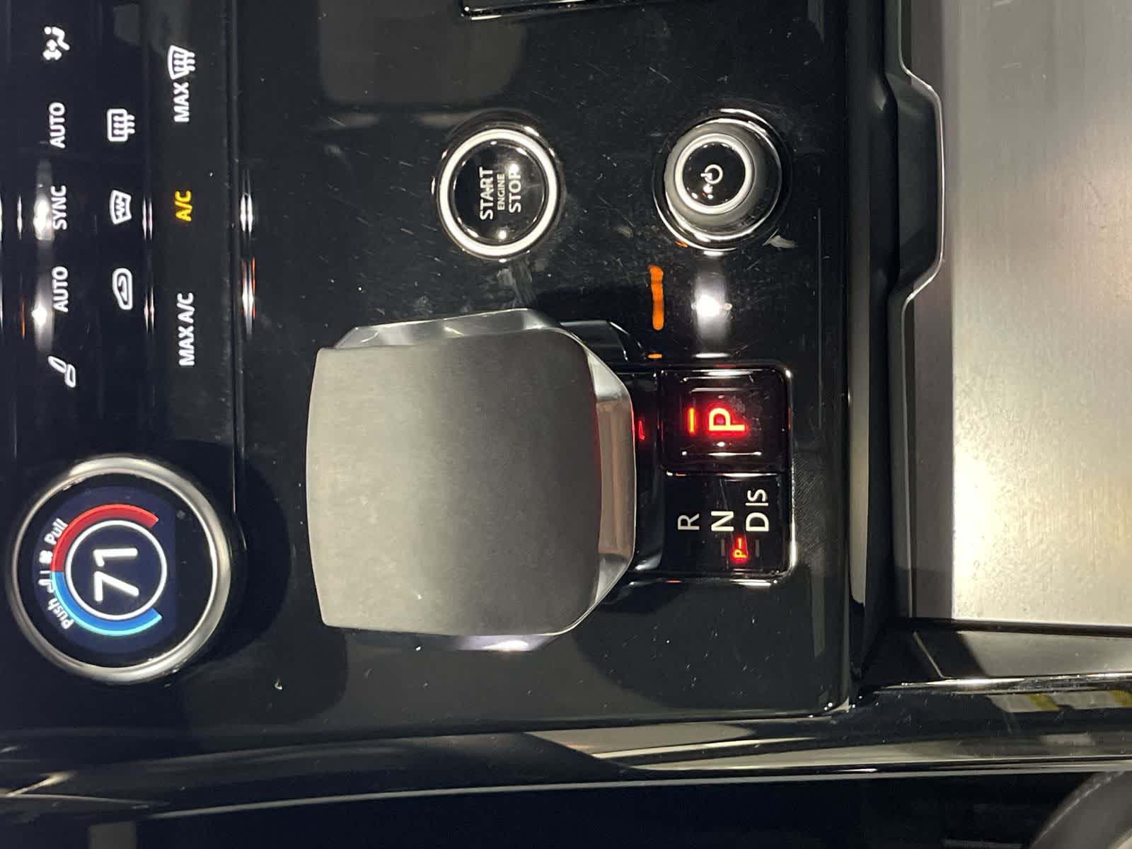 Thumbnail: 2023 Land Rover Range Rover Sport - 29