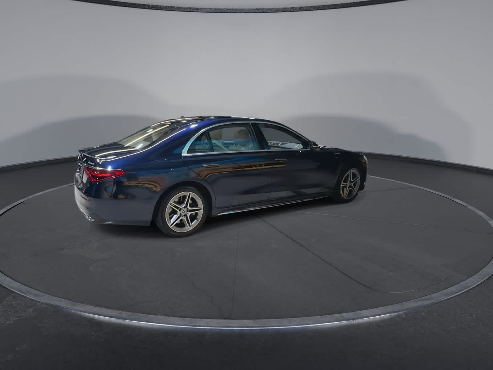 Thumbnail: 2022 Mercedes-Benz S-Class - 12