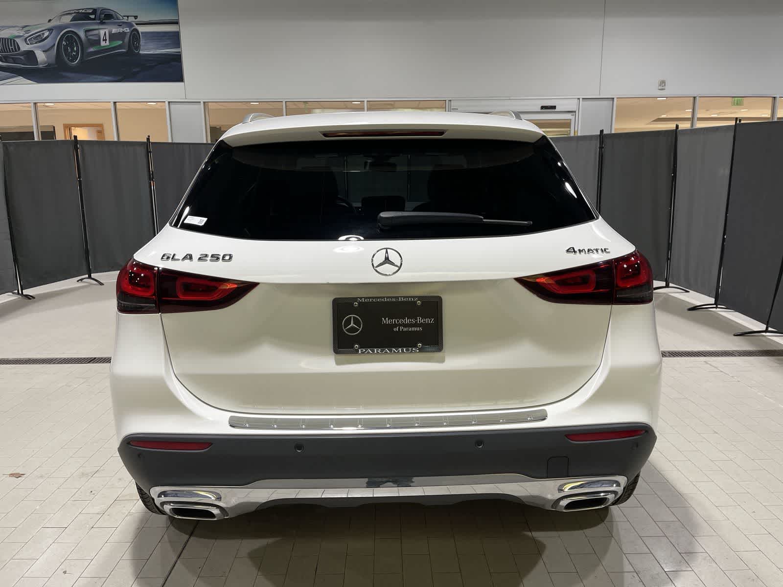 Thumbnail: 2023 Mercedes-Benz GLA - 17