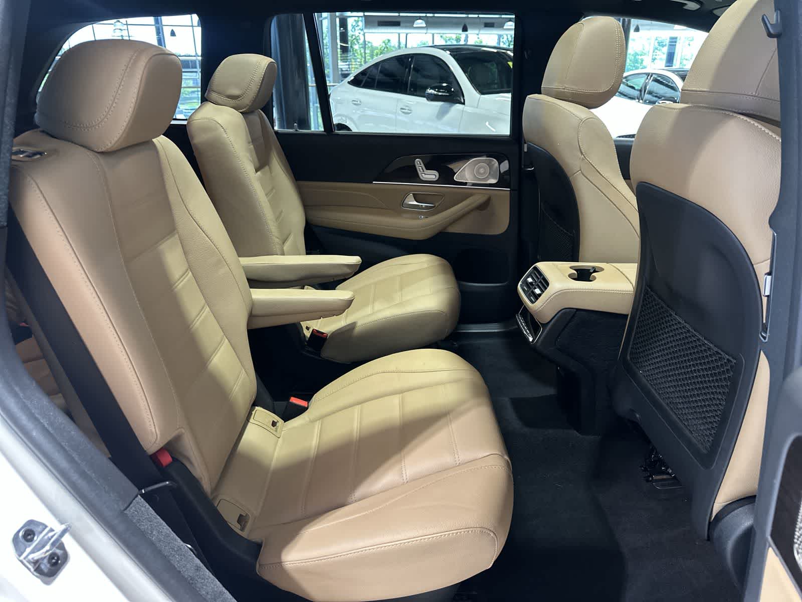 Thumbnail: 2024 Mercedes-Benz GLS - 24