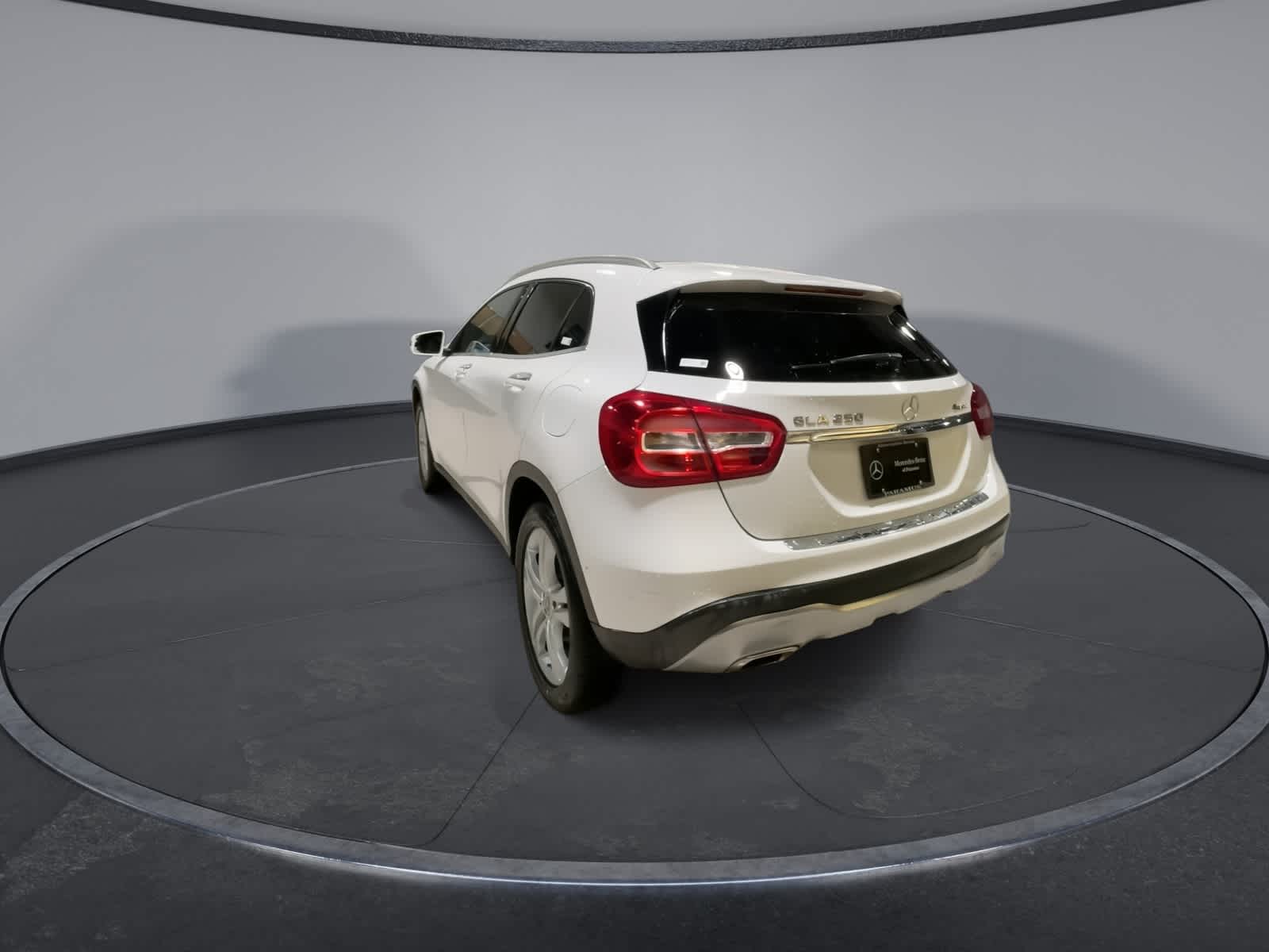 Thumbnail: 2018 Mercedes-Benz GLA - 9