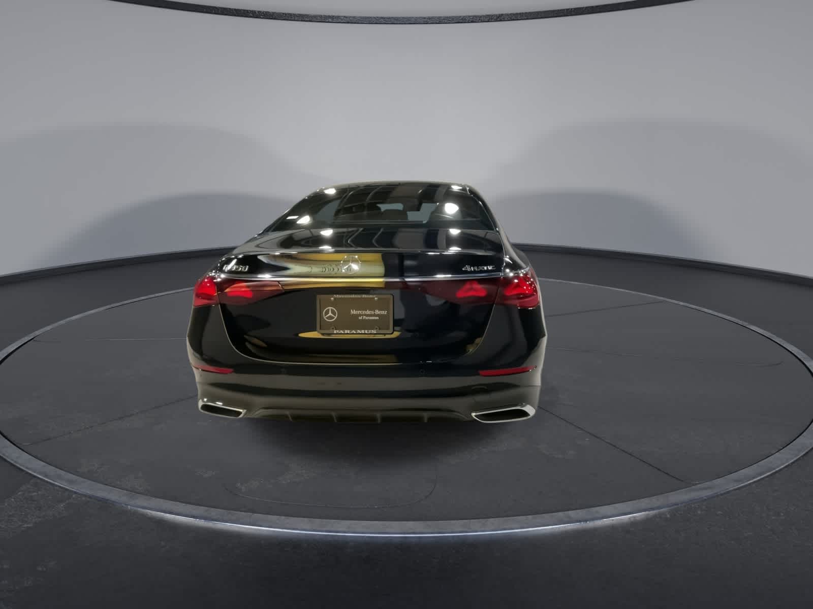 Thumbnail: 2025 Mercedes-Benz E-Class - 10