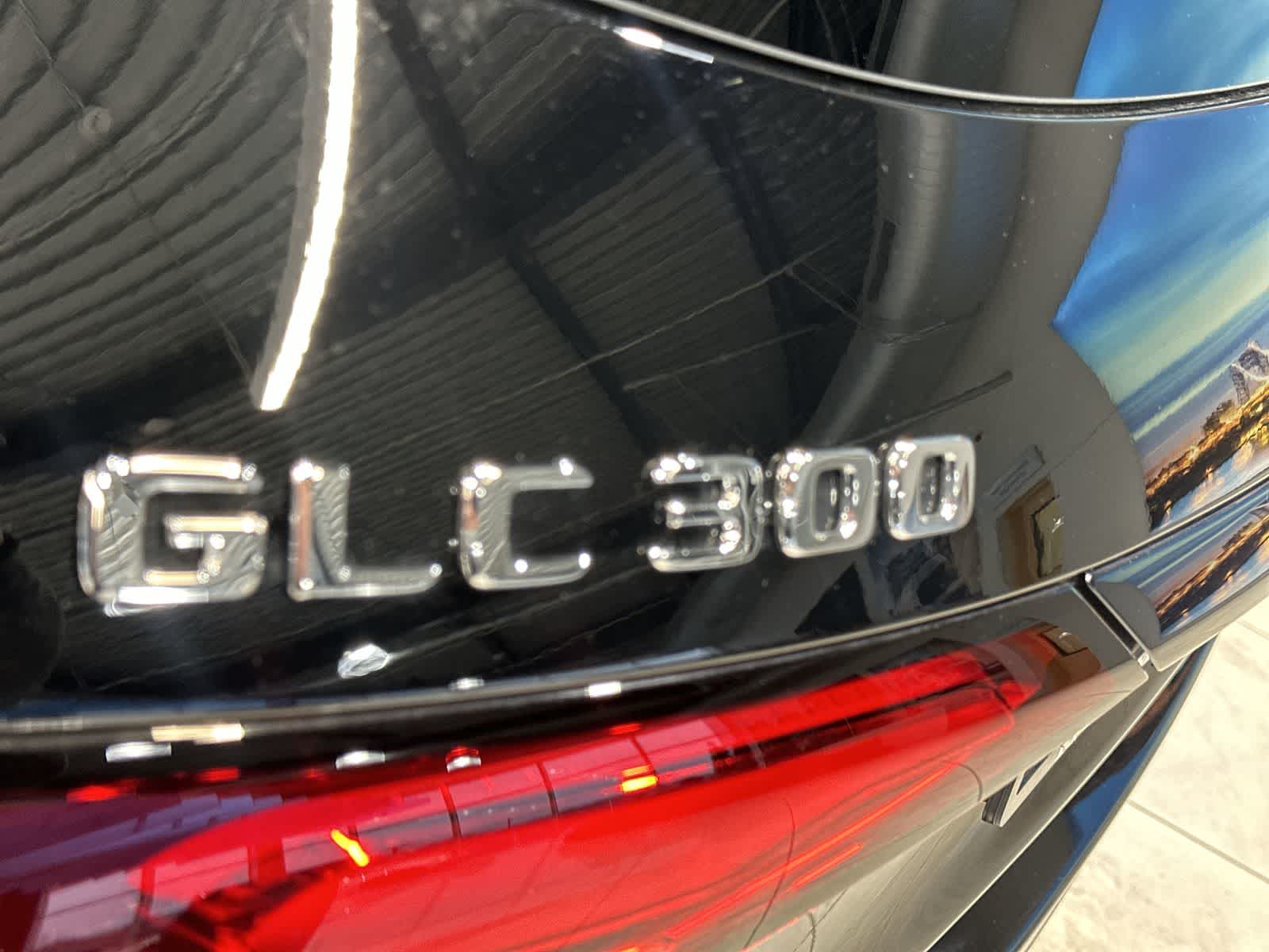 Thumbnail: 2025 Mercedes-Benz GLC - 19