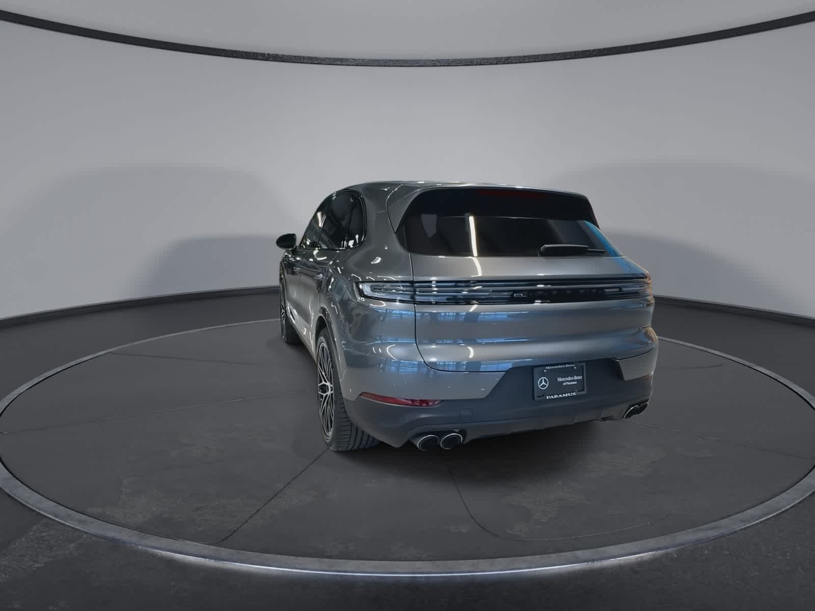 Thumbnail: 2024 Porsche Cayenne - 9