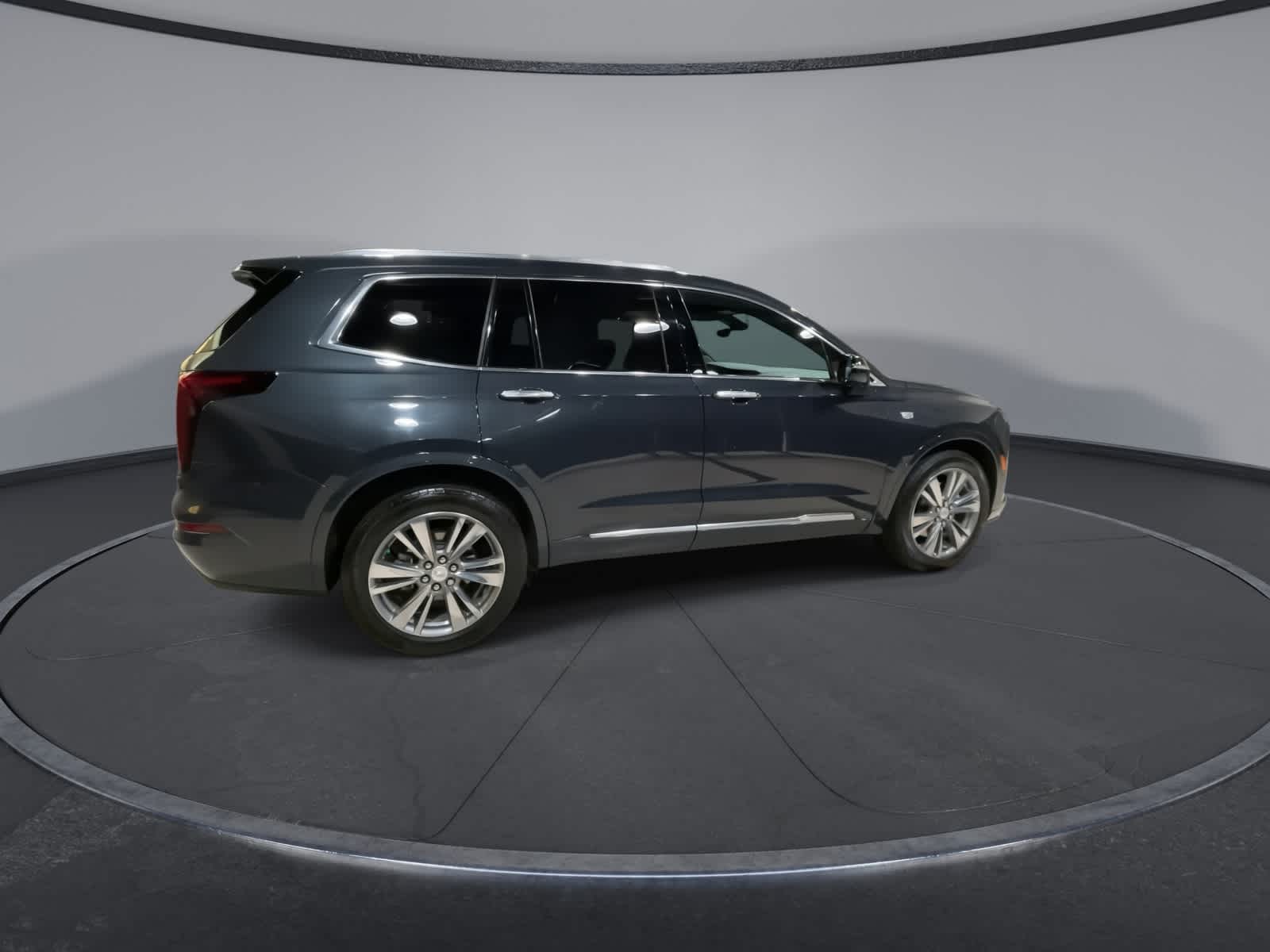 Thumbnail: 2022 Cadillac XT6 - 12