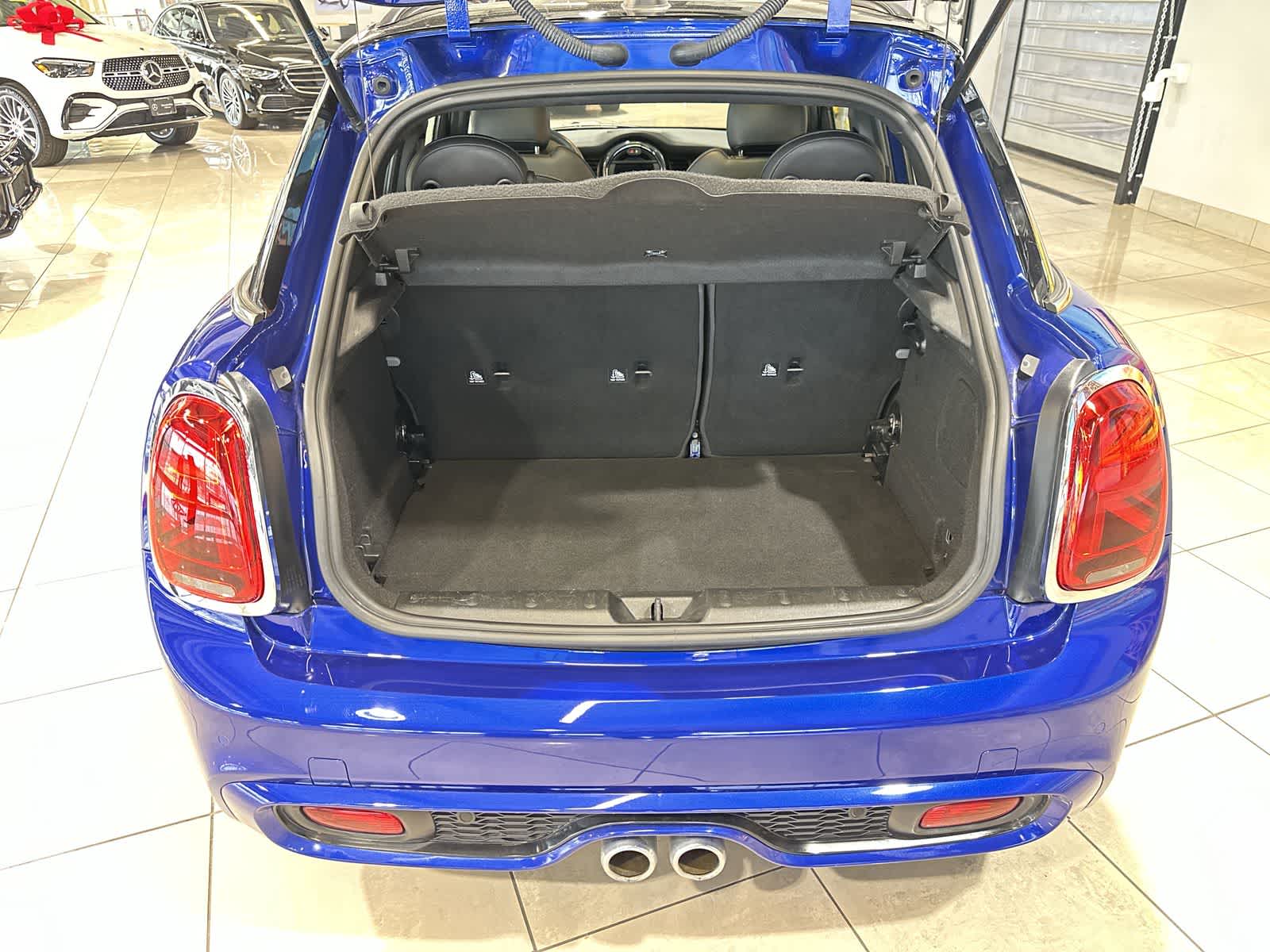 Thumbnail: 2021 MINI Cooper Hardtop - 31