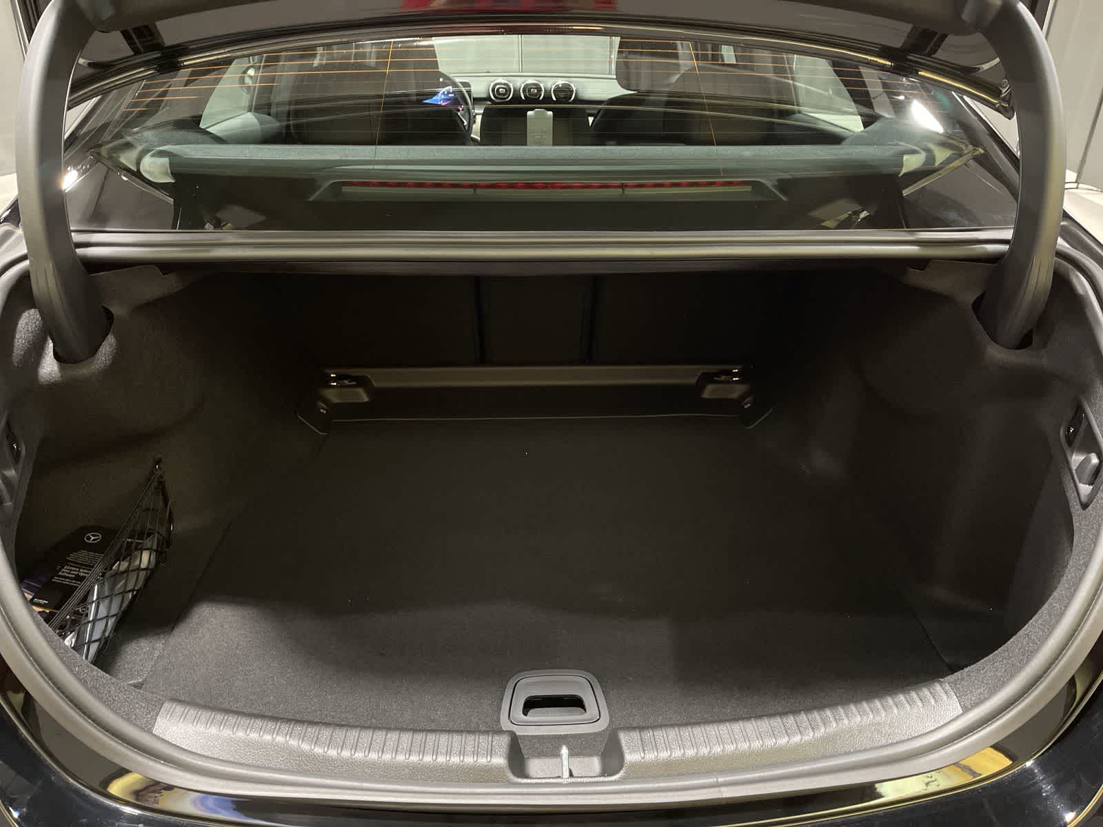 Thumbnail: 2025 Mercedes-Benz C-Class - 31