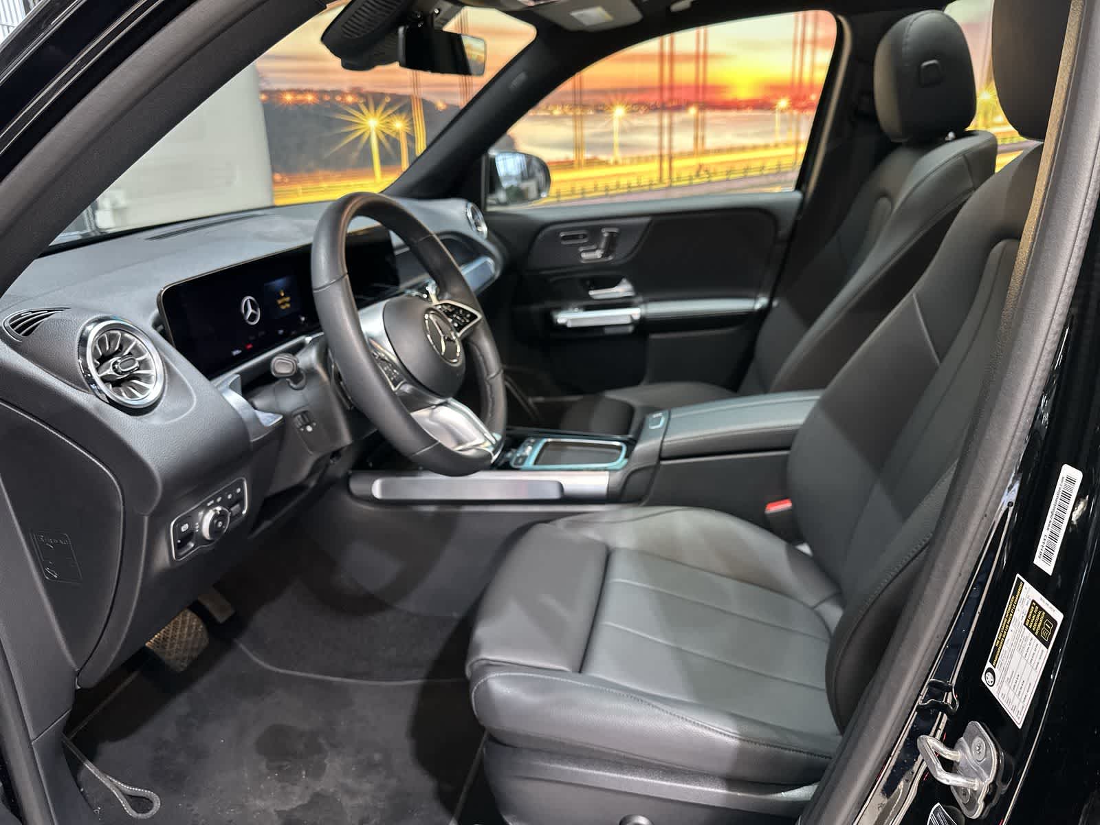 Thumbnail: 2025 Mercedes-Benz GLB - 14