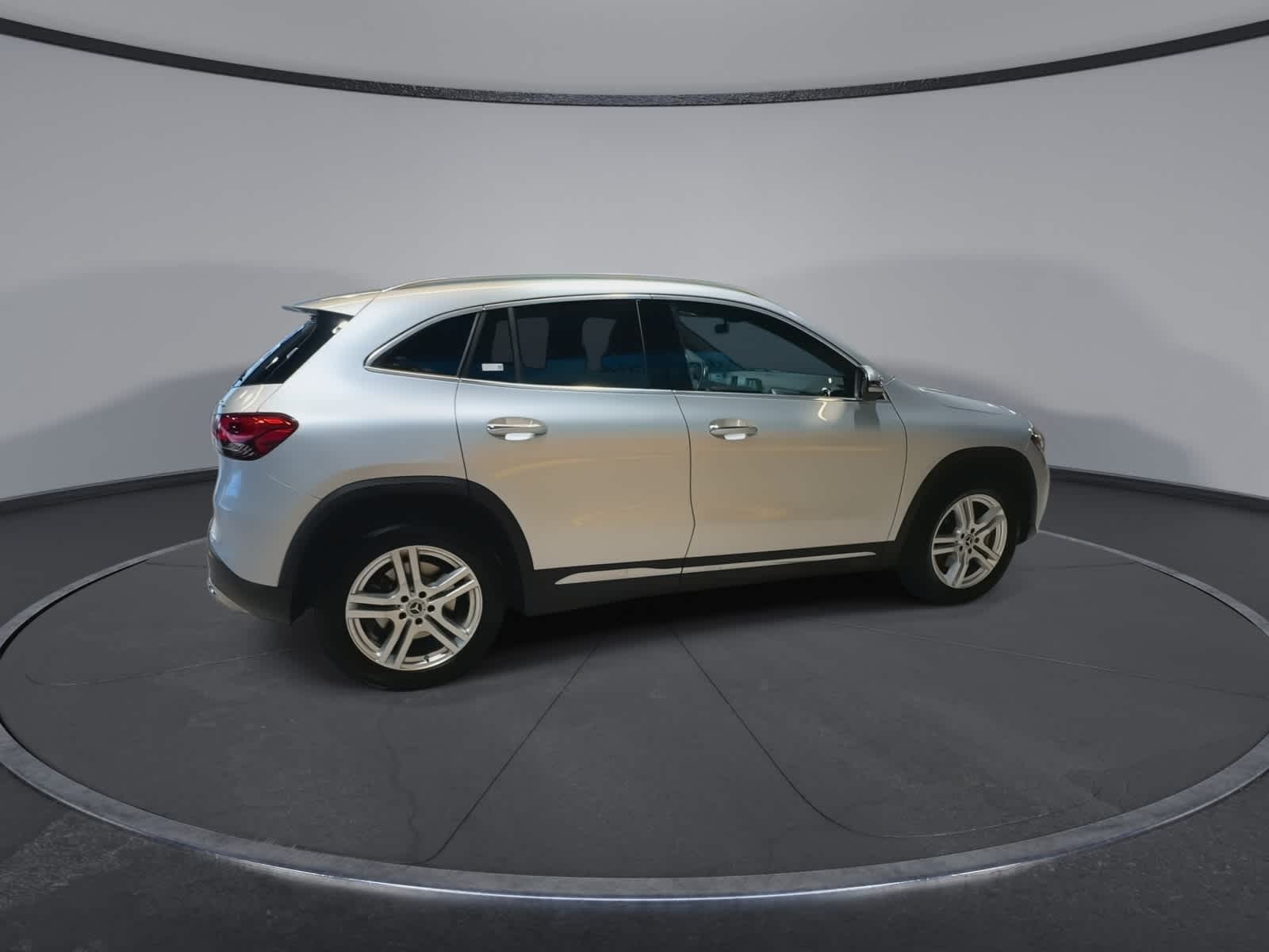 Thumbnail: 2022 Mercedes-Benz GLA - 12