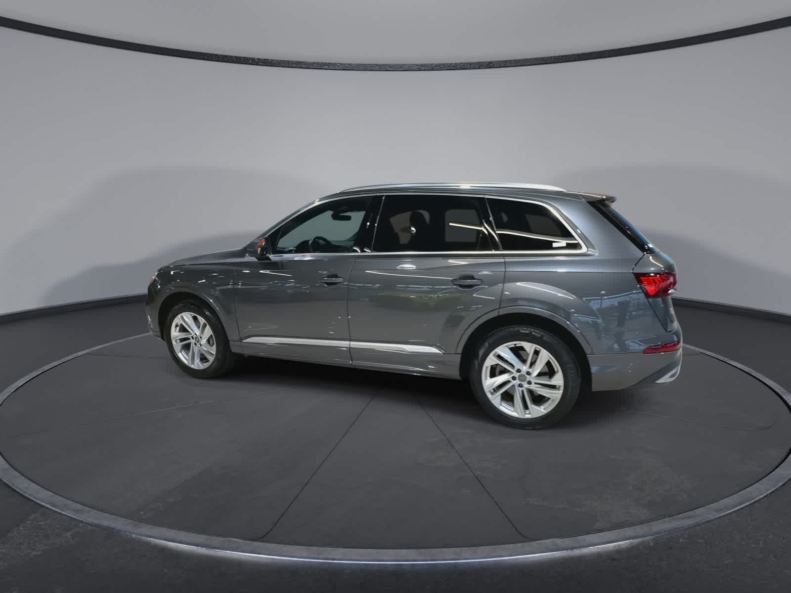 Thumbnail: 2020 Audi Q7 - 8