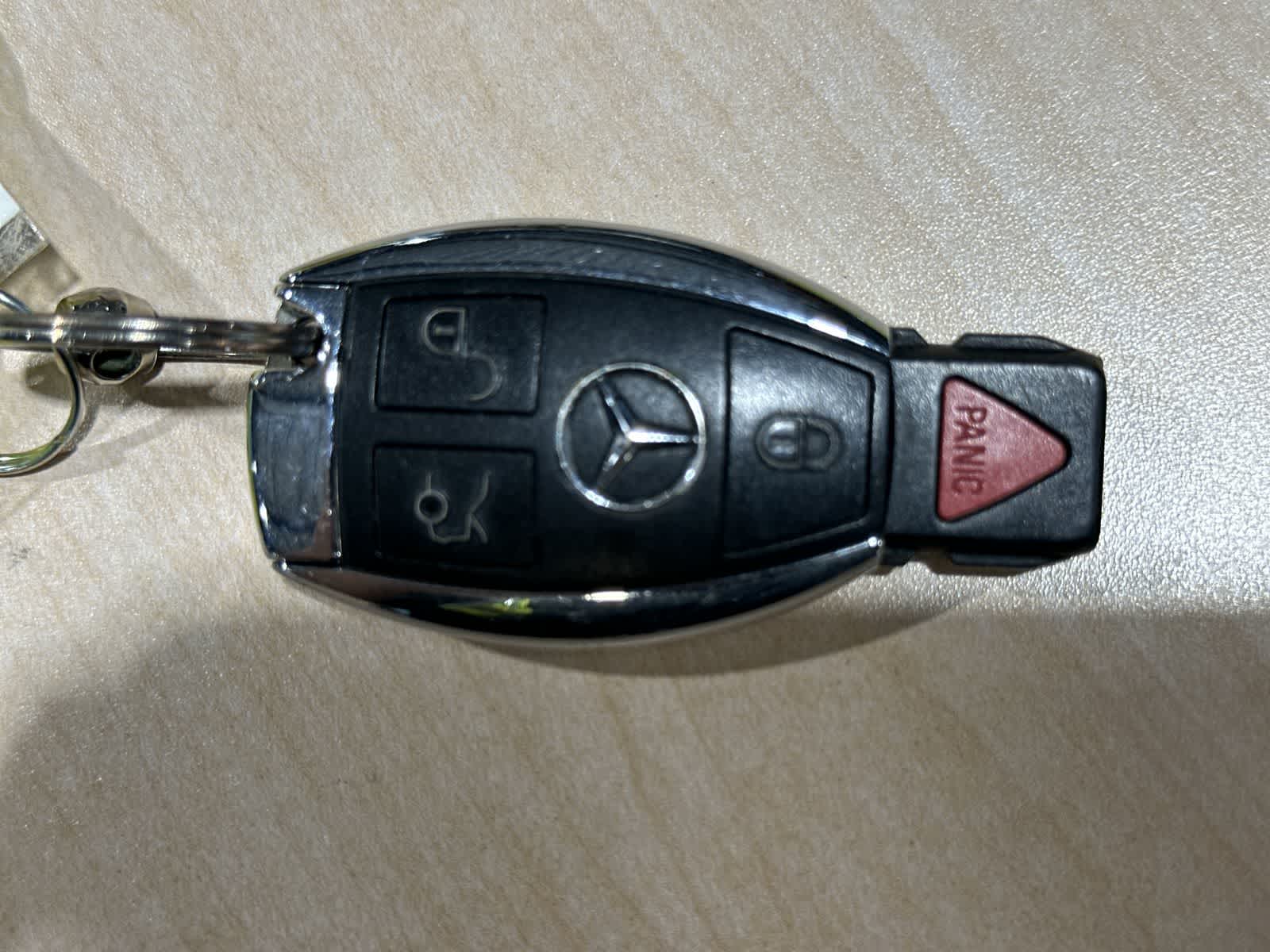 Thumbnail: 2013 Mercedes-Benz GL-Class - 32