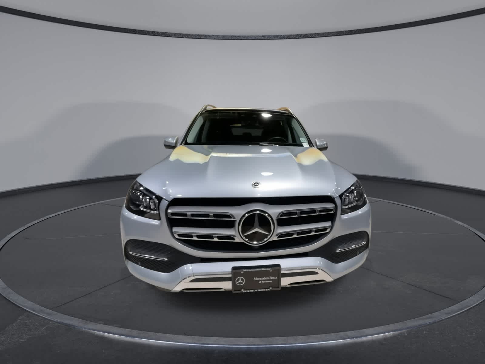 2023 Mercedes Benz GLS 450 4MATIC photo 4