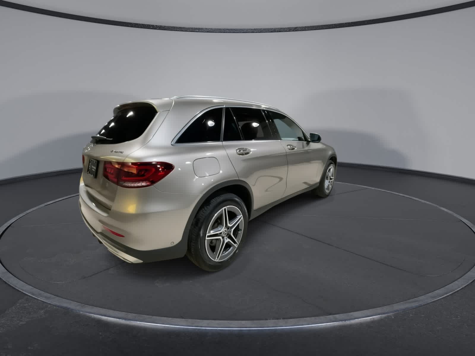 Thumbnail: 2022 Mercedes-Benz GLC - 11
