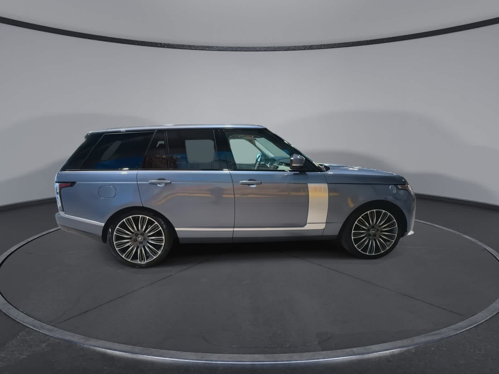 Thumbnail: 2021 Land Rover Range Rover - 12