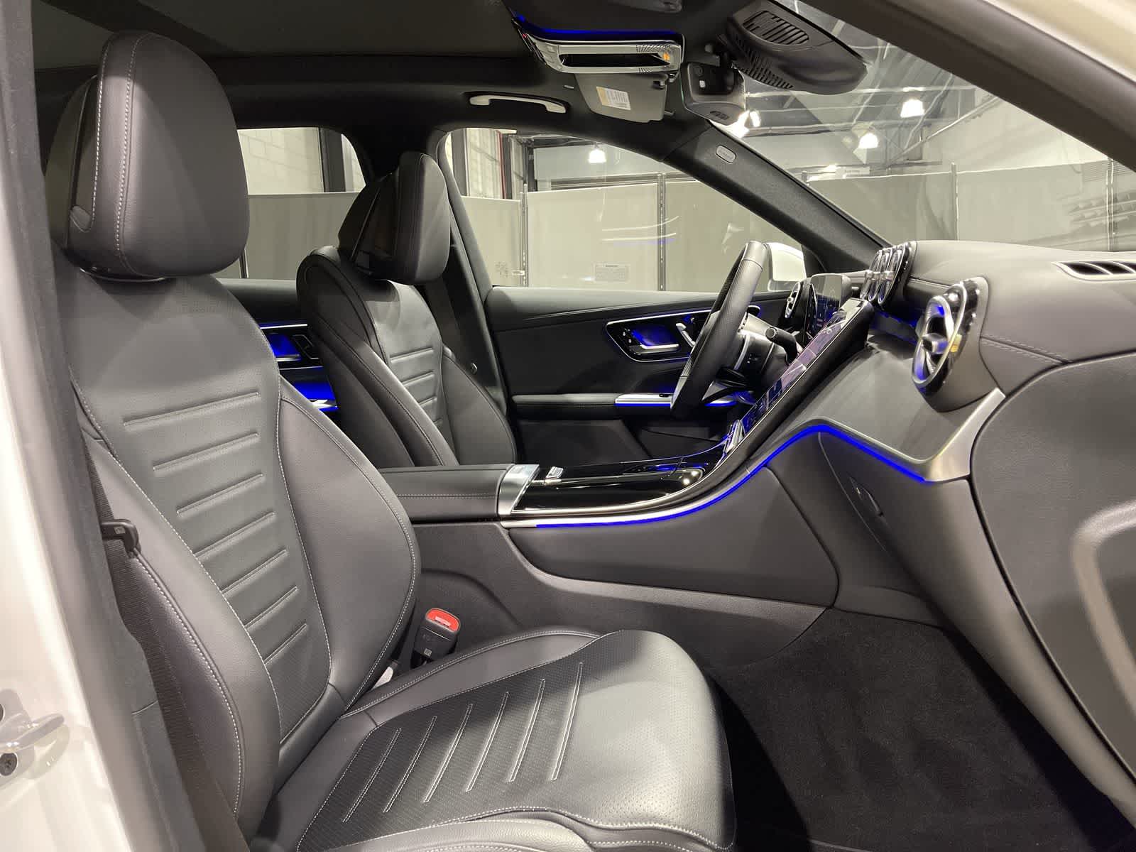 Thumbnail: 2025 Mercedes-Benz GLC - 26