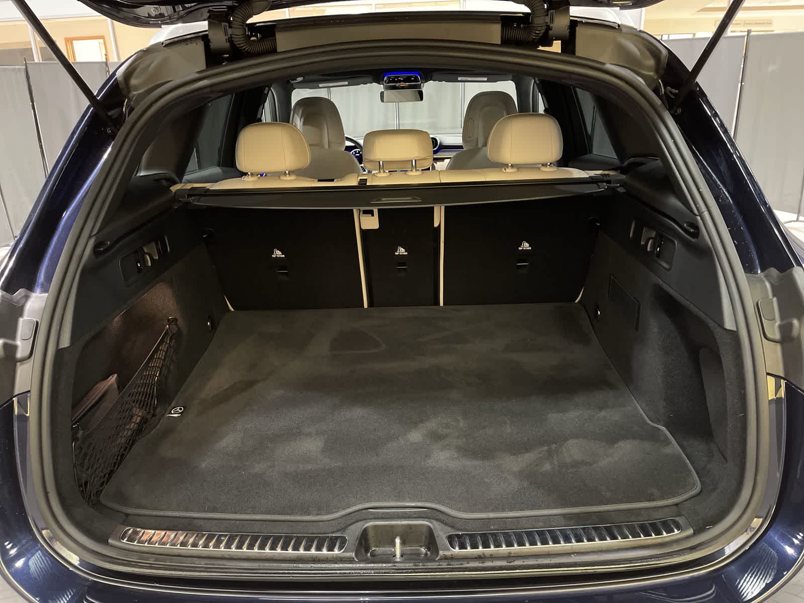 Thumbnail: 2024 Mercedes-Benz GLC - 31