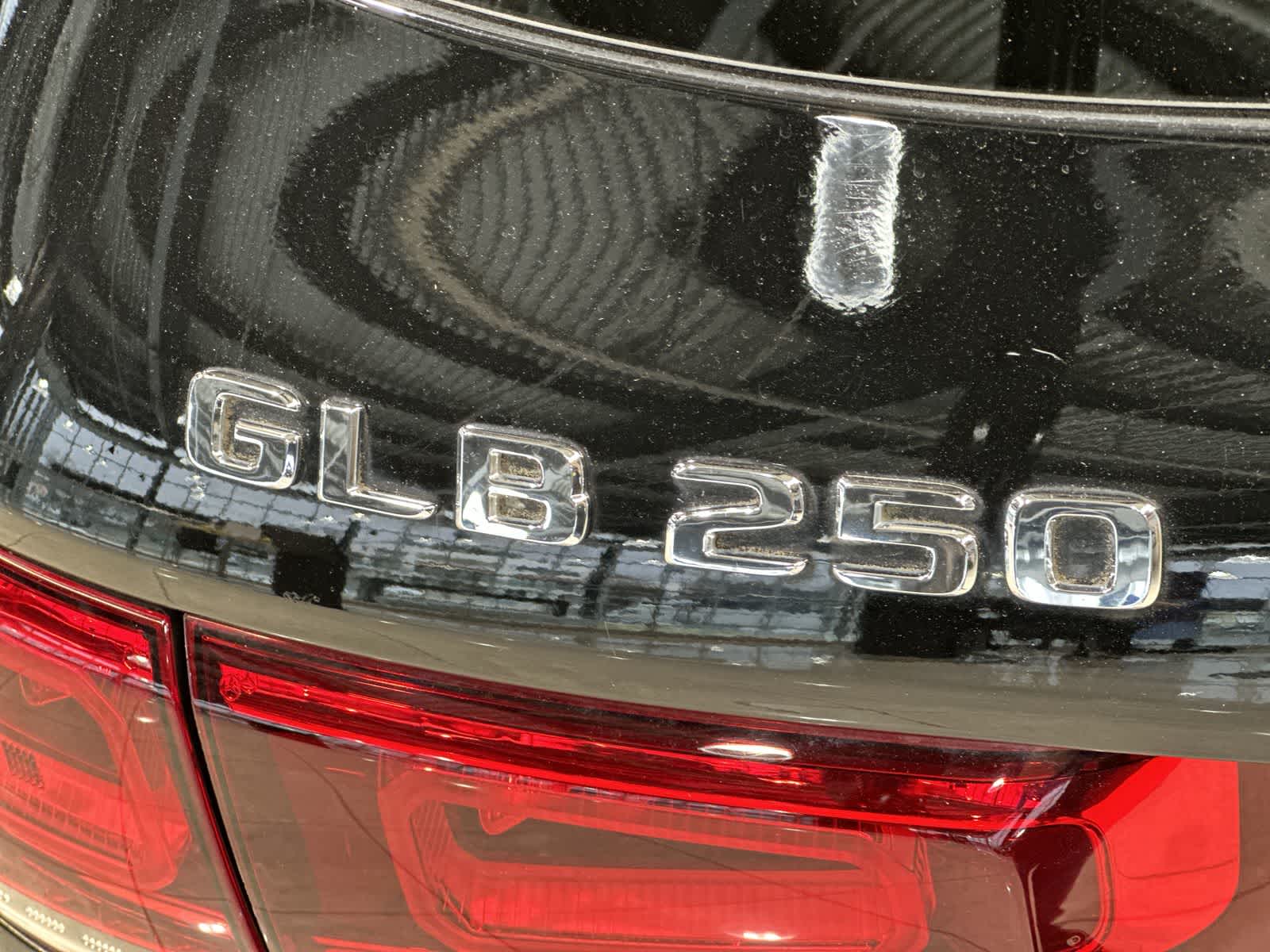 Thumbnail: 2021 Mercedes-Benz GLB - 19